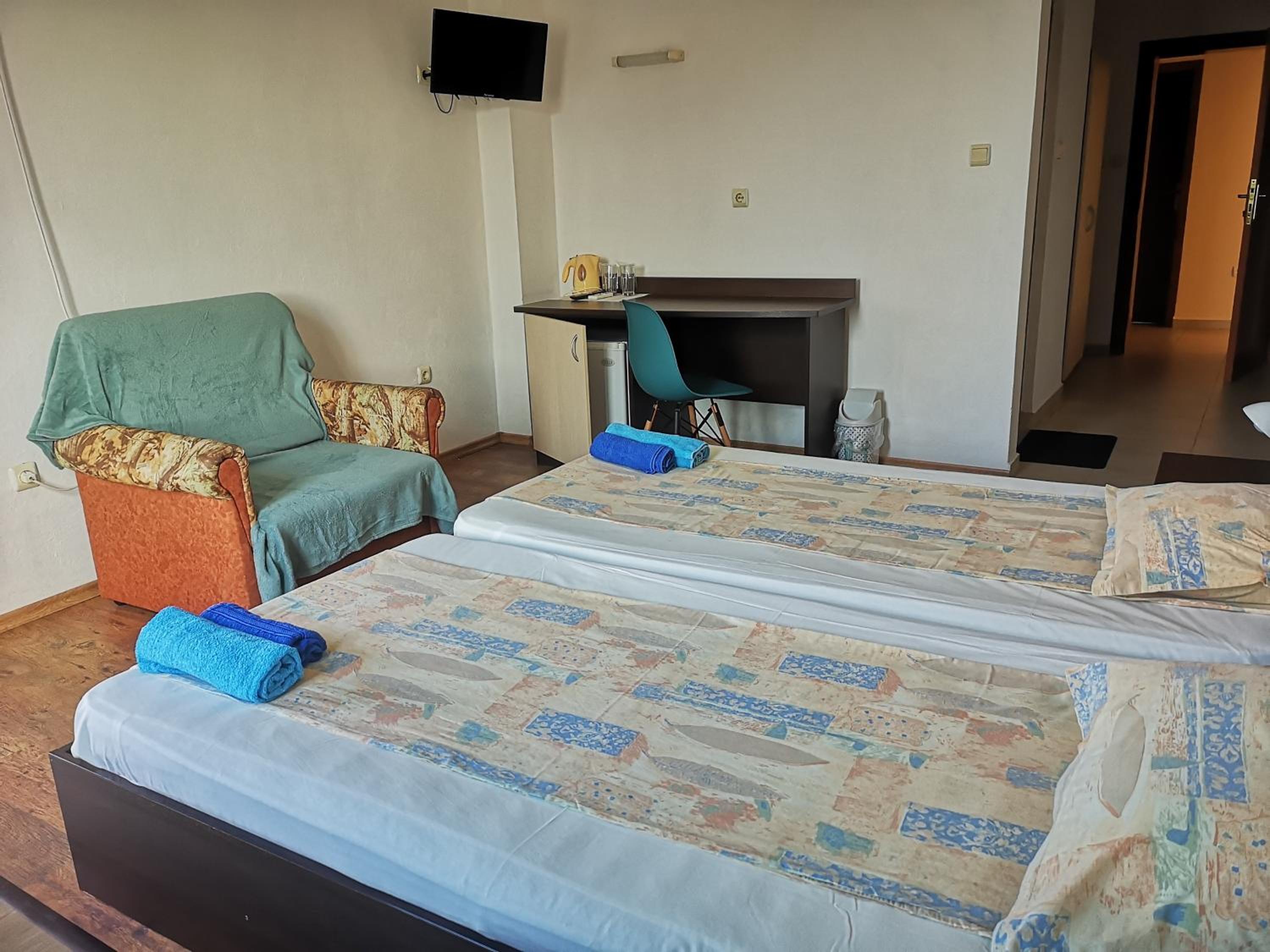 Paunovi Guest House