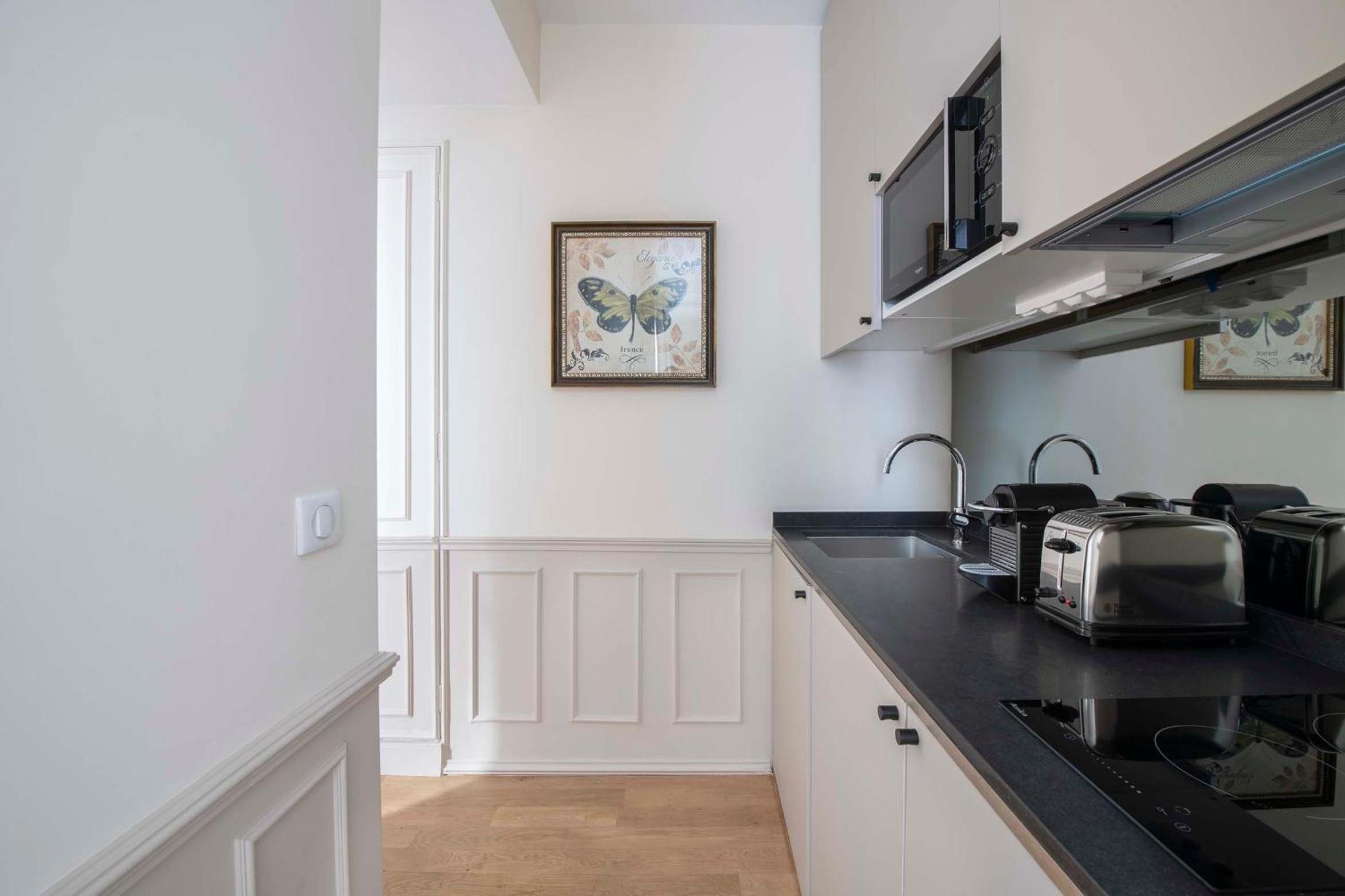 LE BEAU MARAIS - Luxury Apartments, AIR COND, LIFT