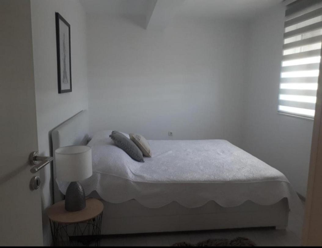 Apartmani Nikola view 4