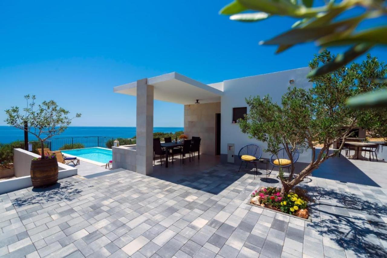 Villa Adio Mare view 5
