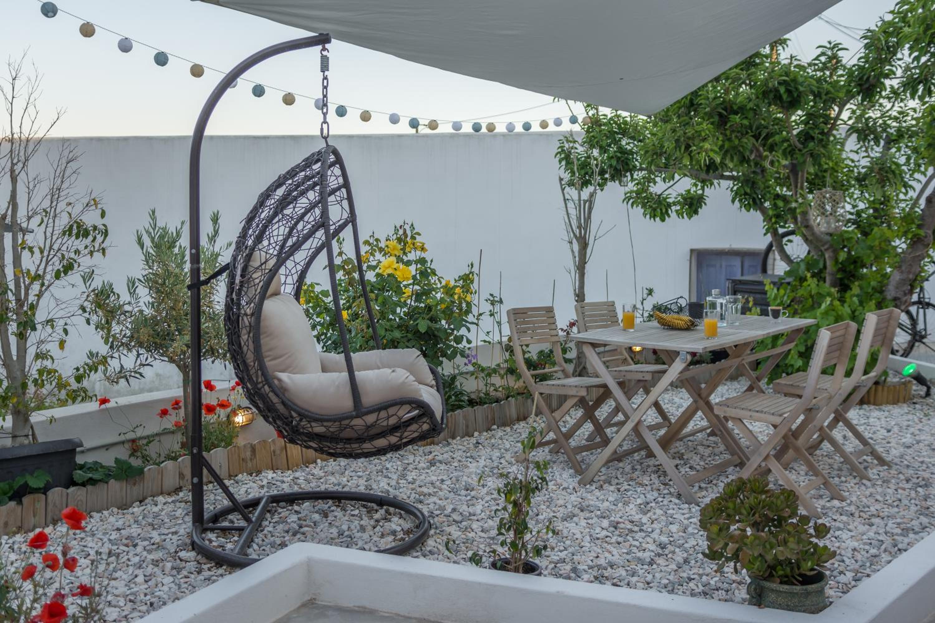 Milos Guesthouse view 4