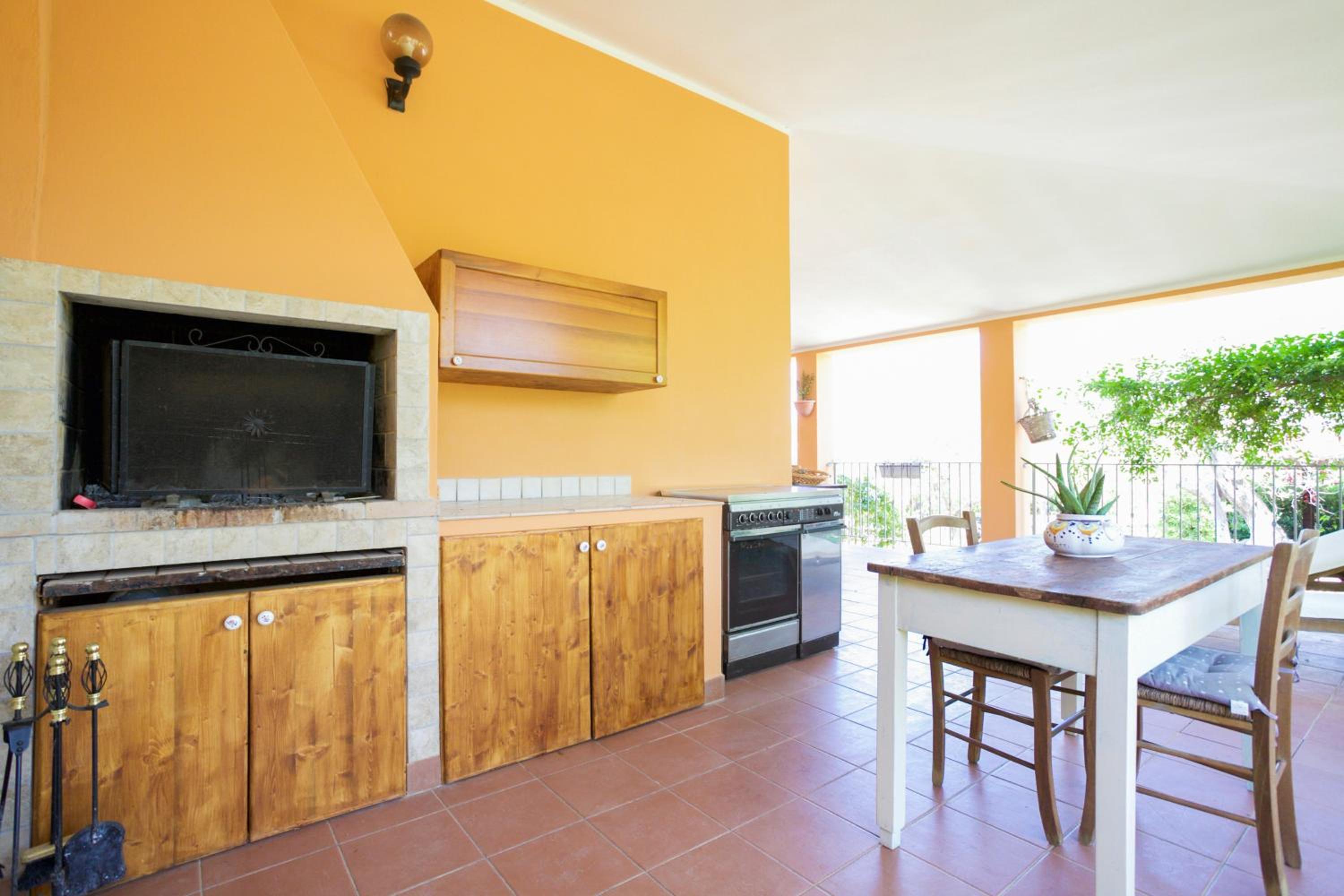 Photo 33