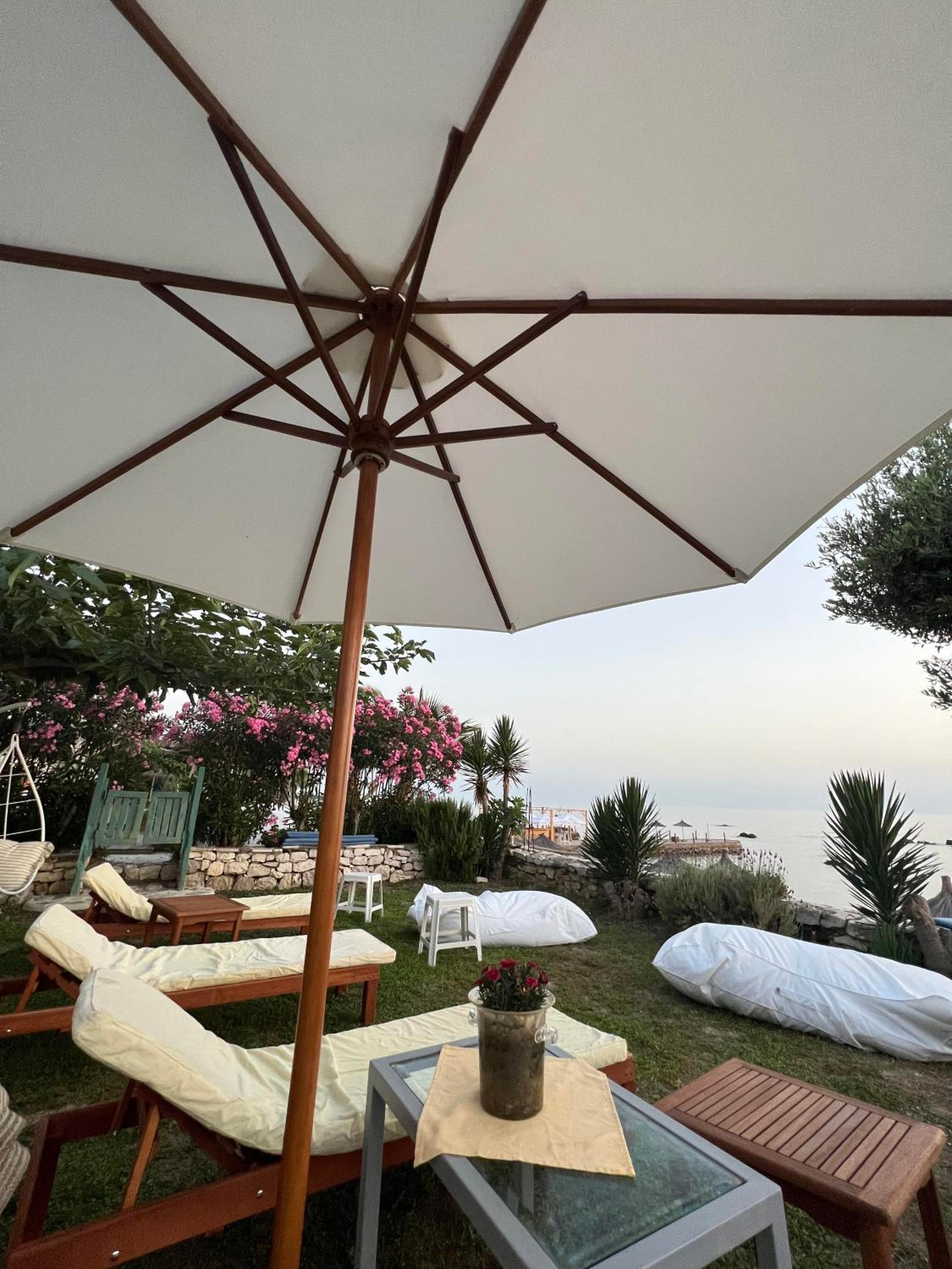 Kallmi View Eco Rooms