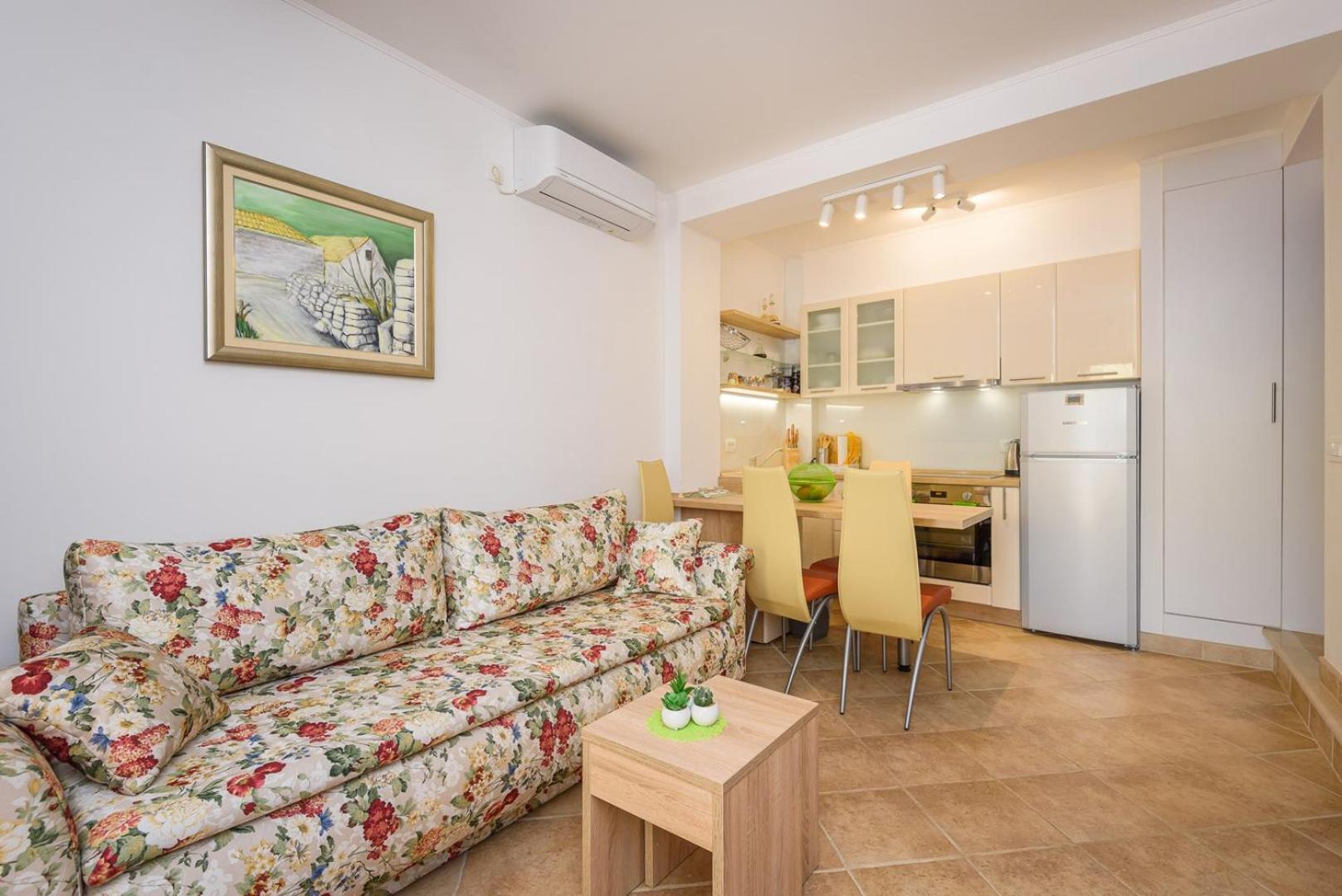 Apartment Jadranka with Sea View in Rogotin view 3