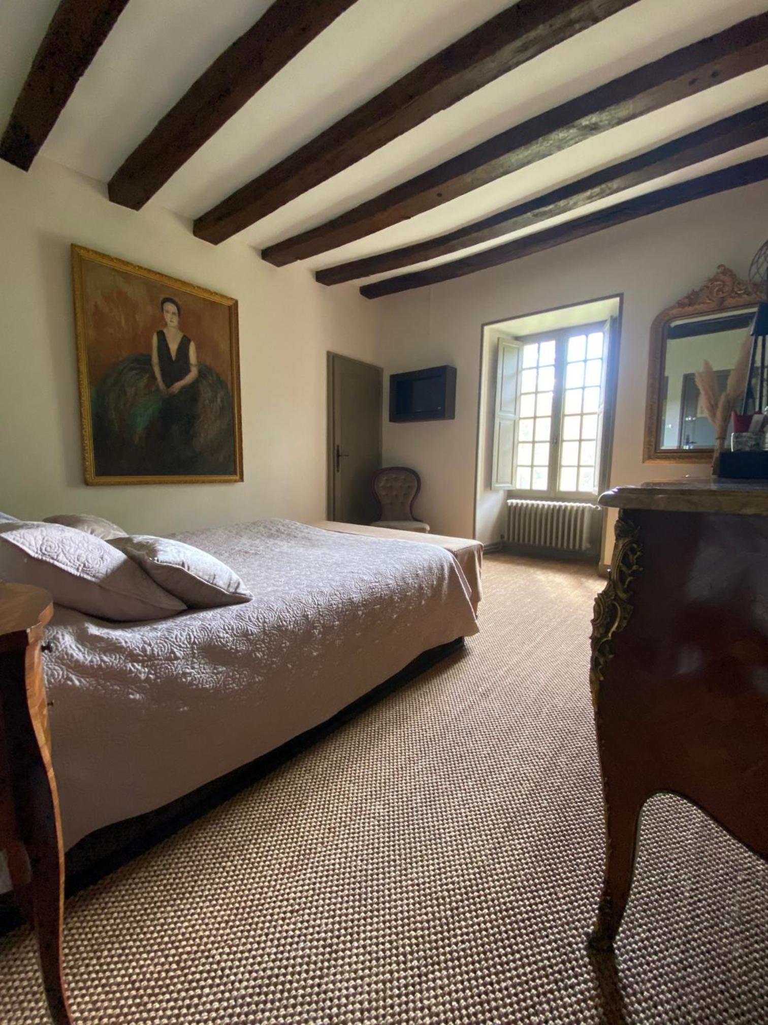 Le Petit Chateau De Sainte Colombe