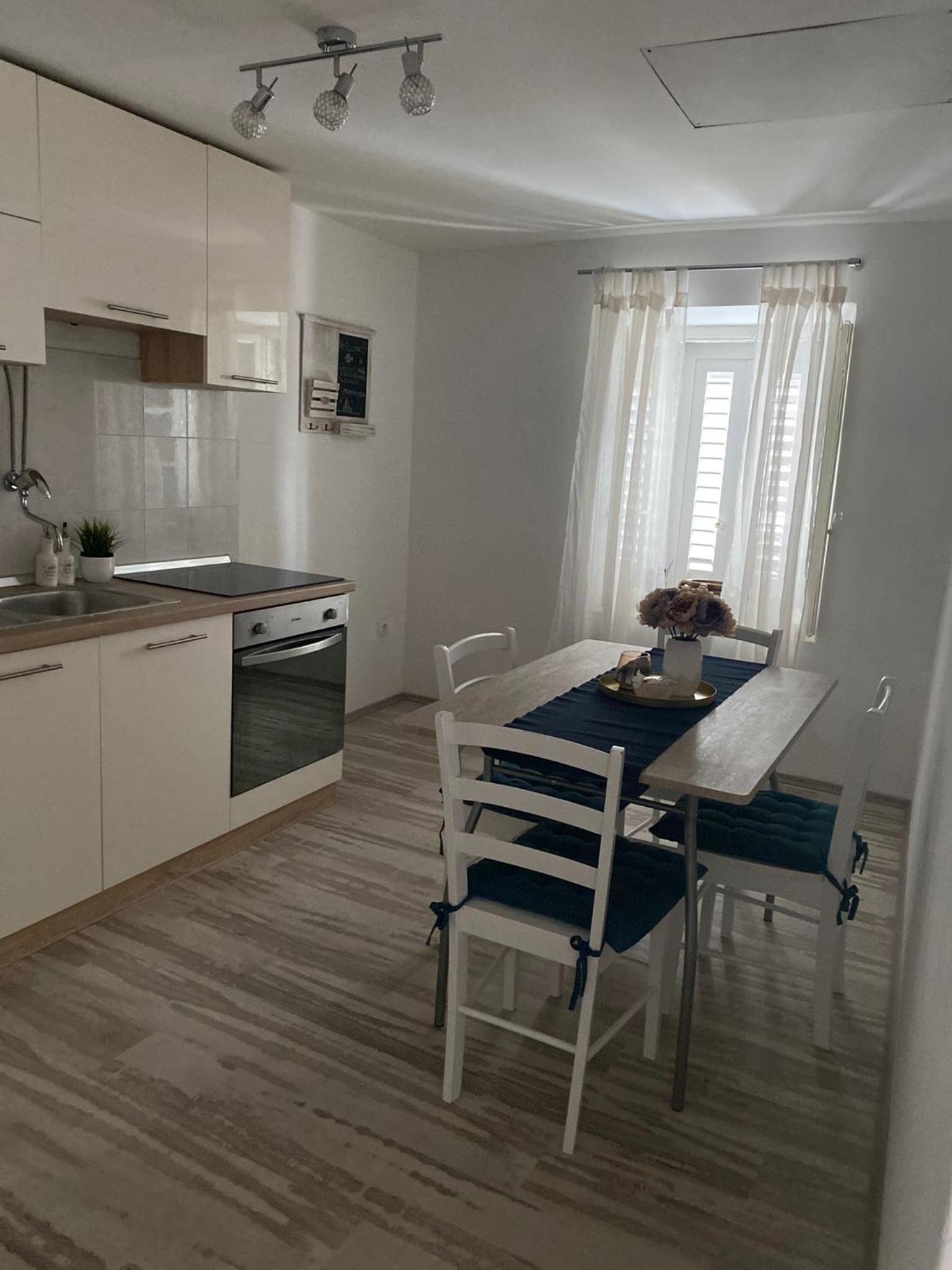 Moro Apartment