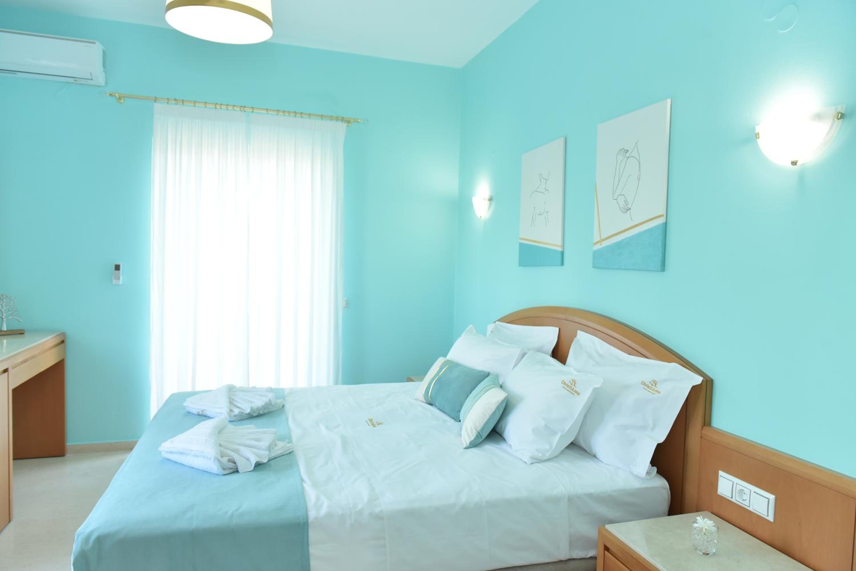 ChristiAnna Luxury Apartments photo 2