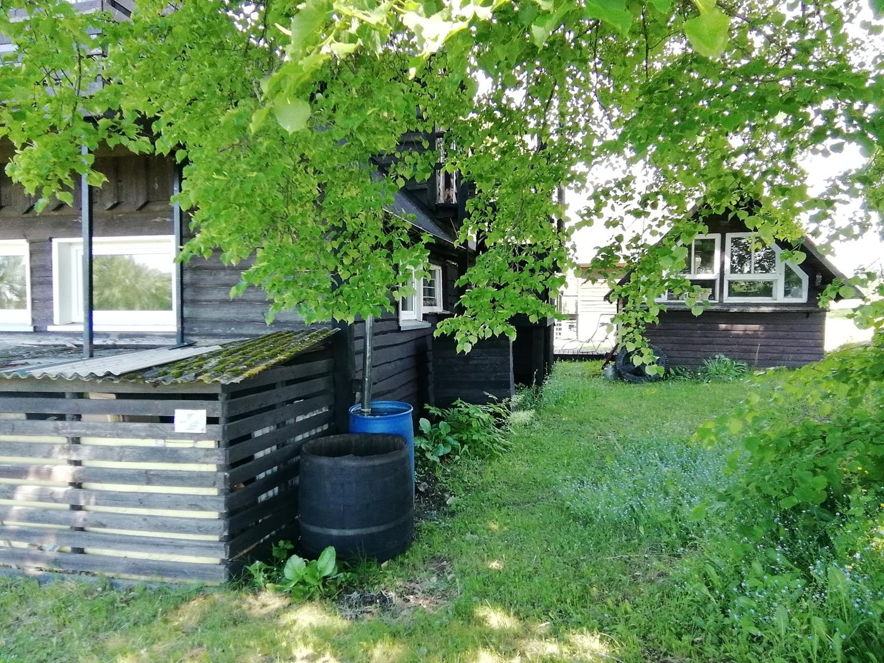Lili’s Holiday House