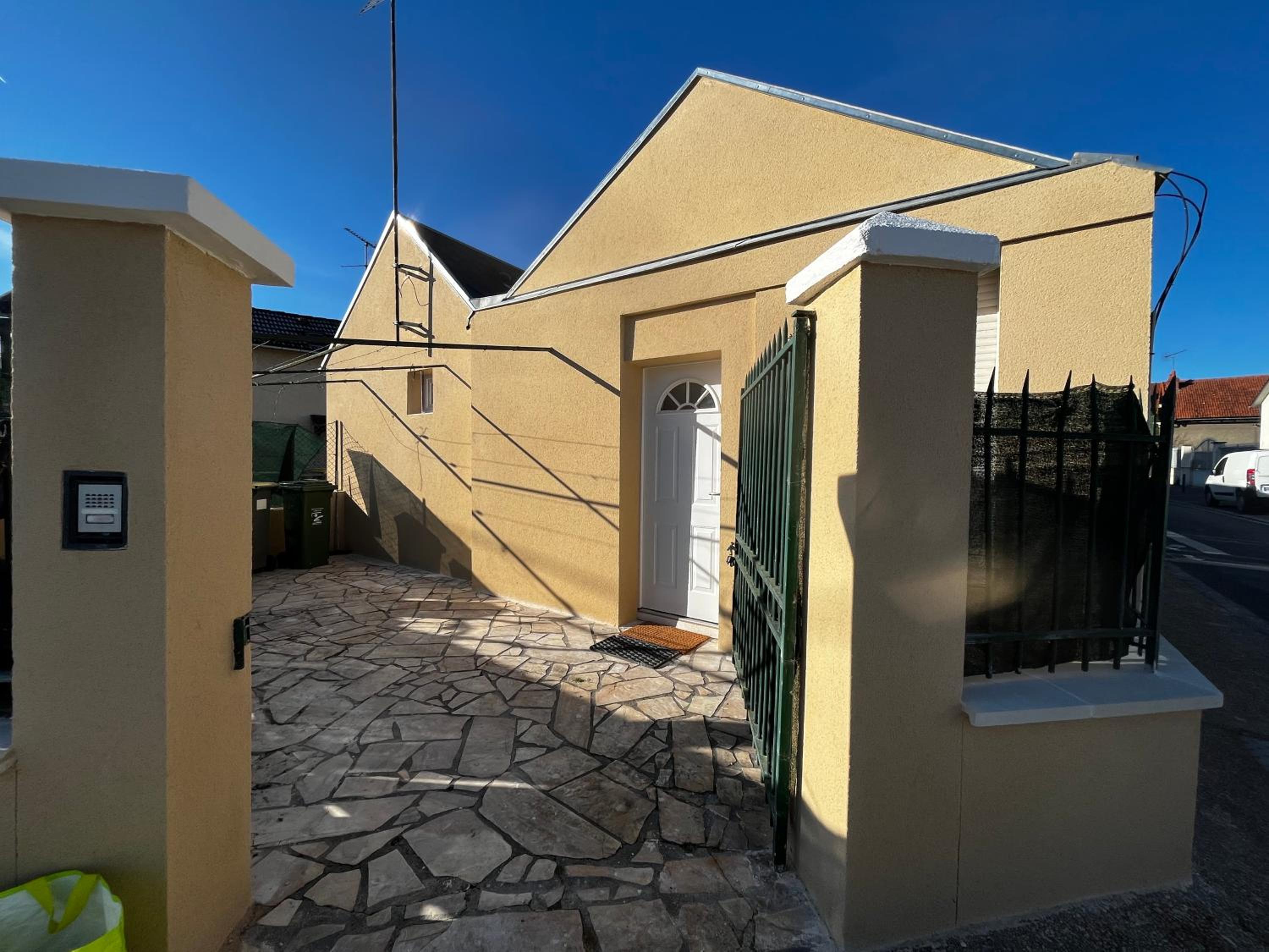 Studios au quartier pavillonnaire rue d Ambert, photo 47