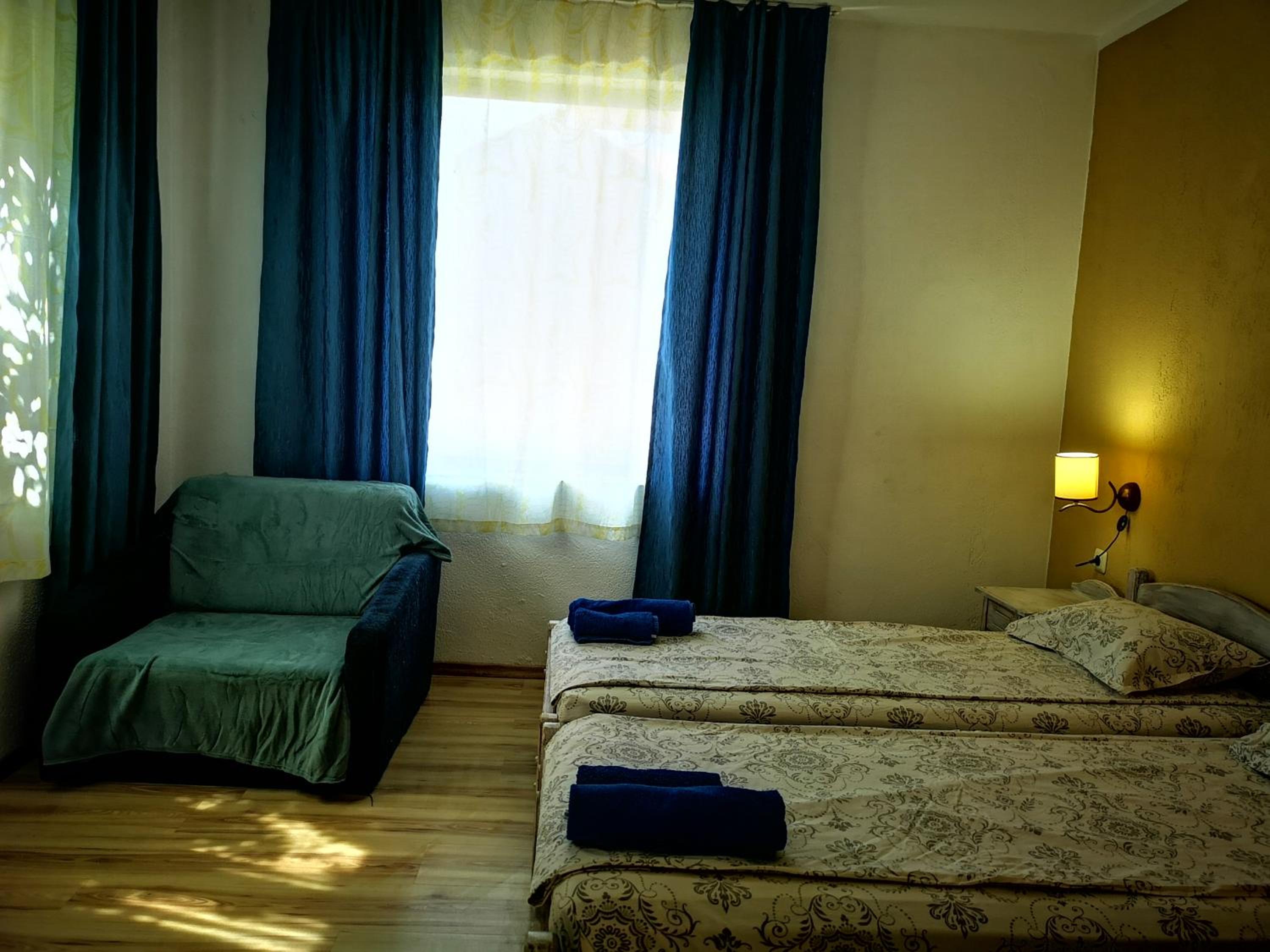 Paunovi Guest House