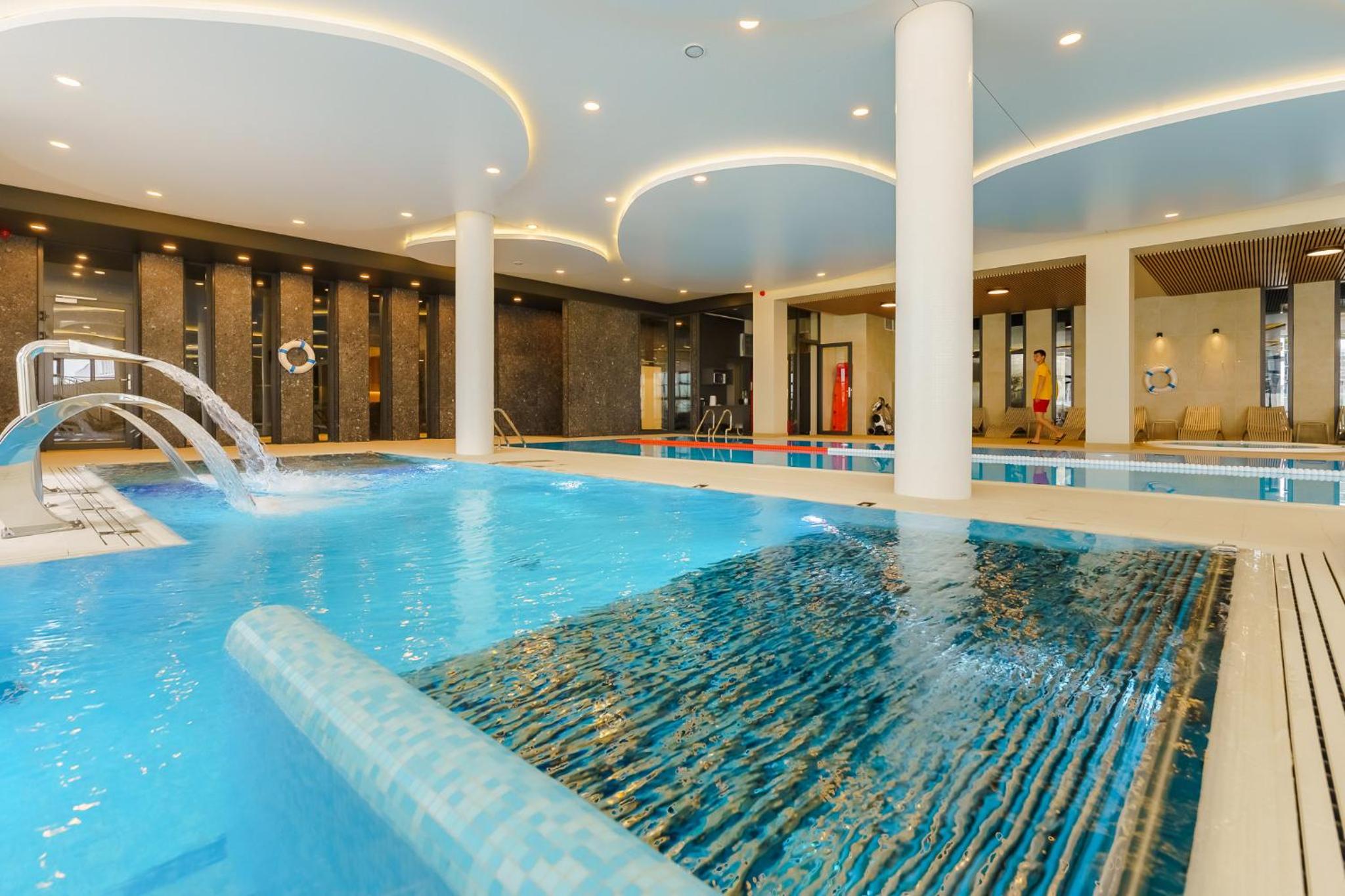 Aqua Polanki Robi