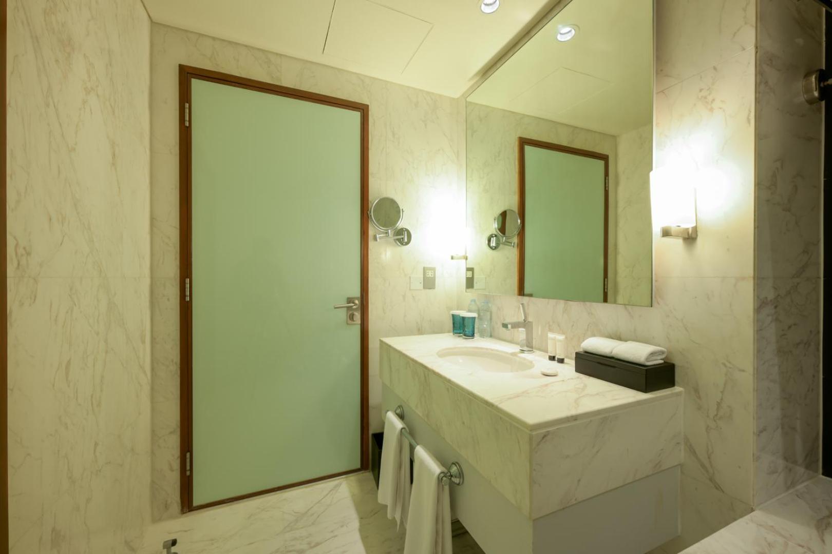 FAHH - Superior 1BHK Address Dubai Mall Residences
