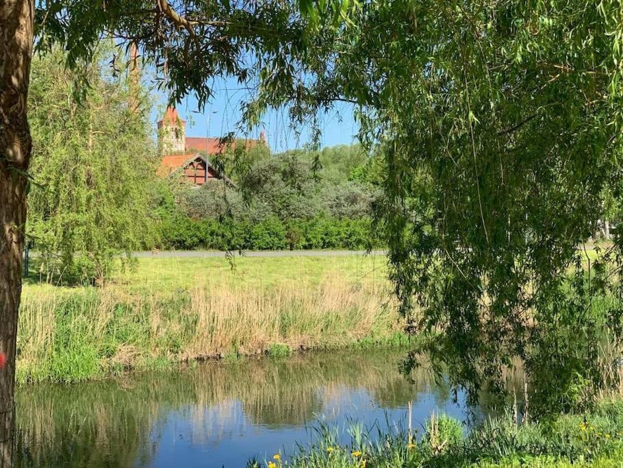 Apartment City Centre Netflix- GreenPark - River