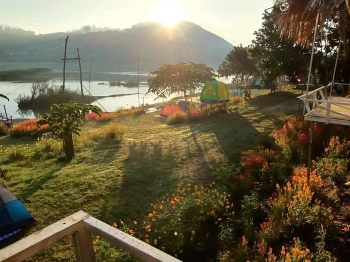 Mae Pom Homestay Riverside Tent Area view 4