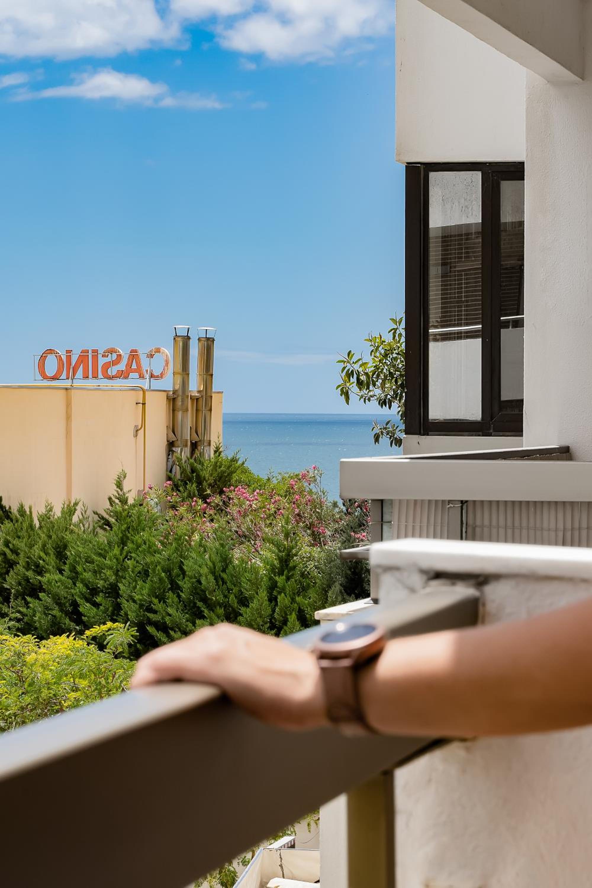 Praia da Rocha Premium view 4