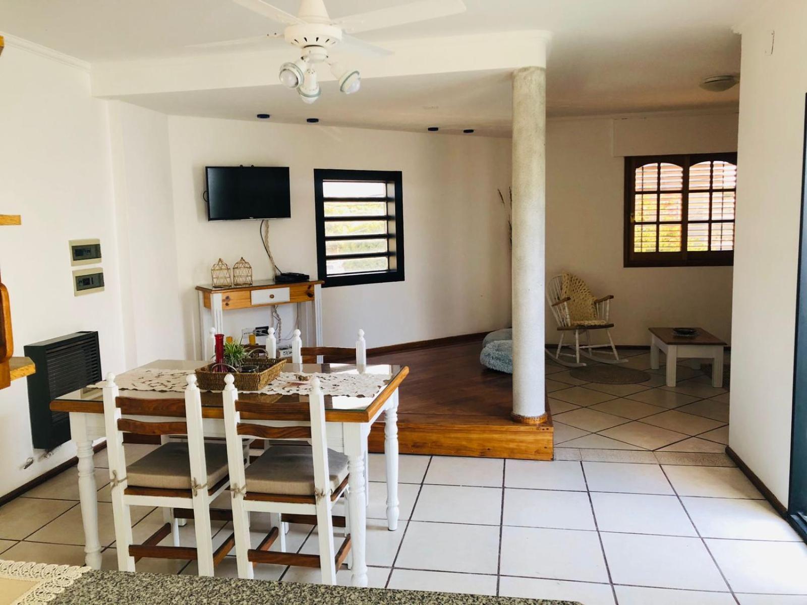 CASTELAR 290 - TERRAZA CON ASADOR - COCHERA - opcional-
