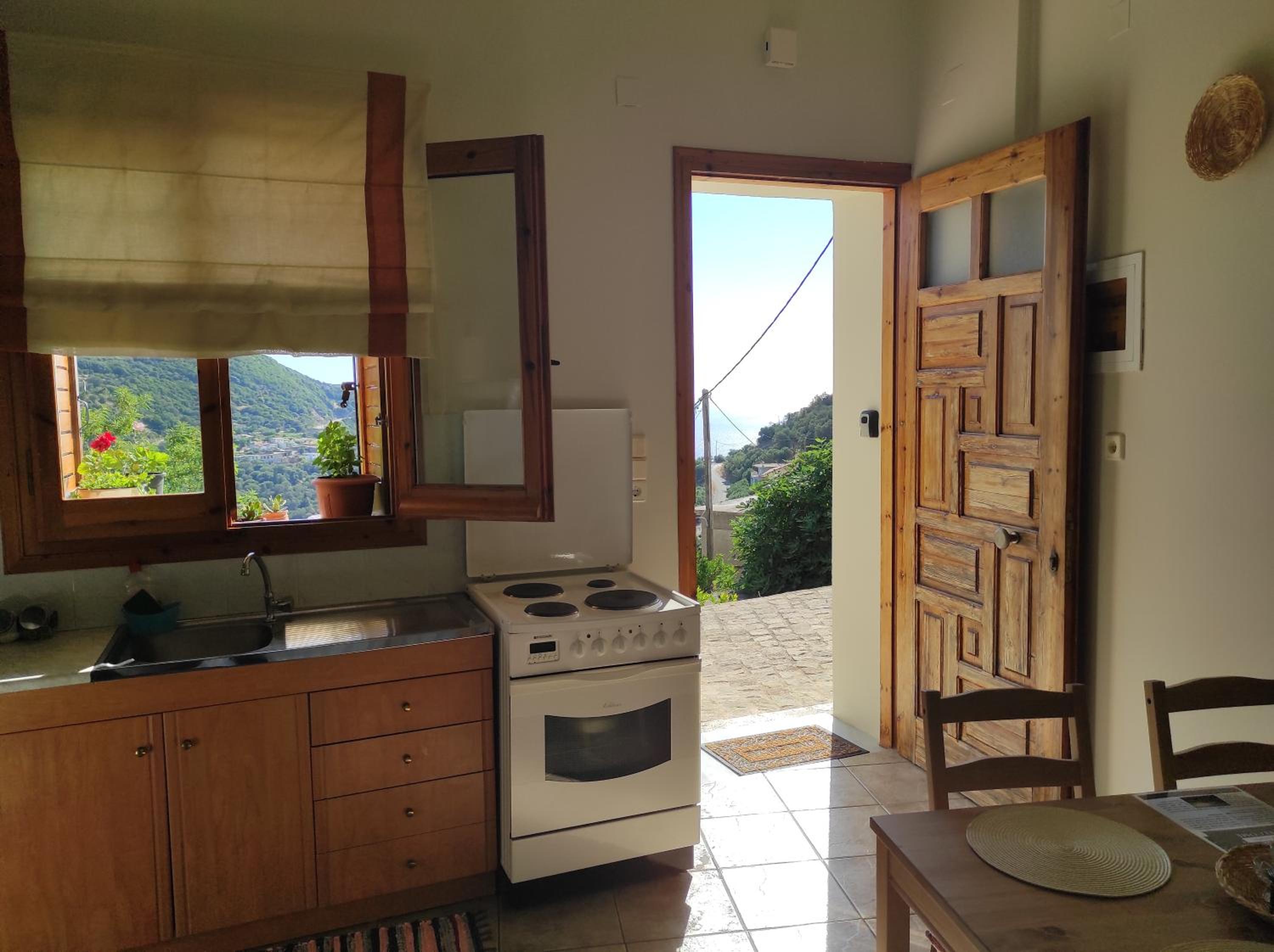 Stefanis Traditional House - Kampos view 4