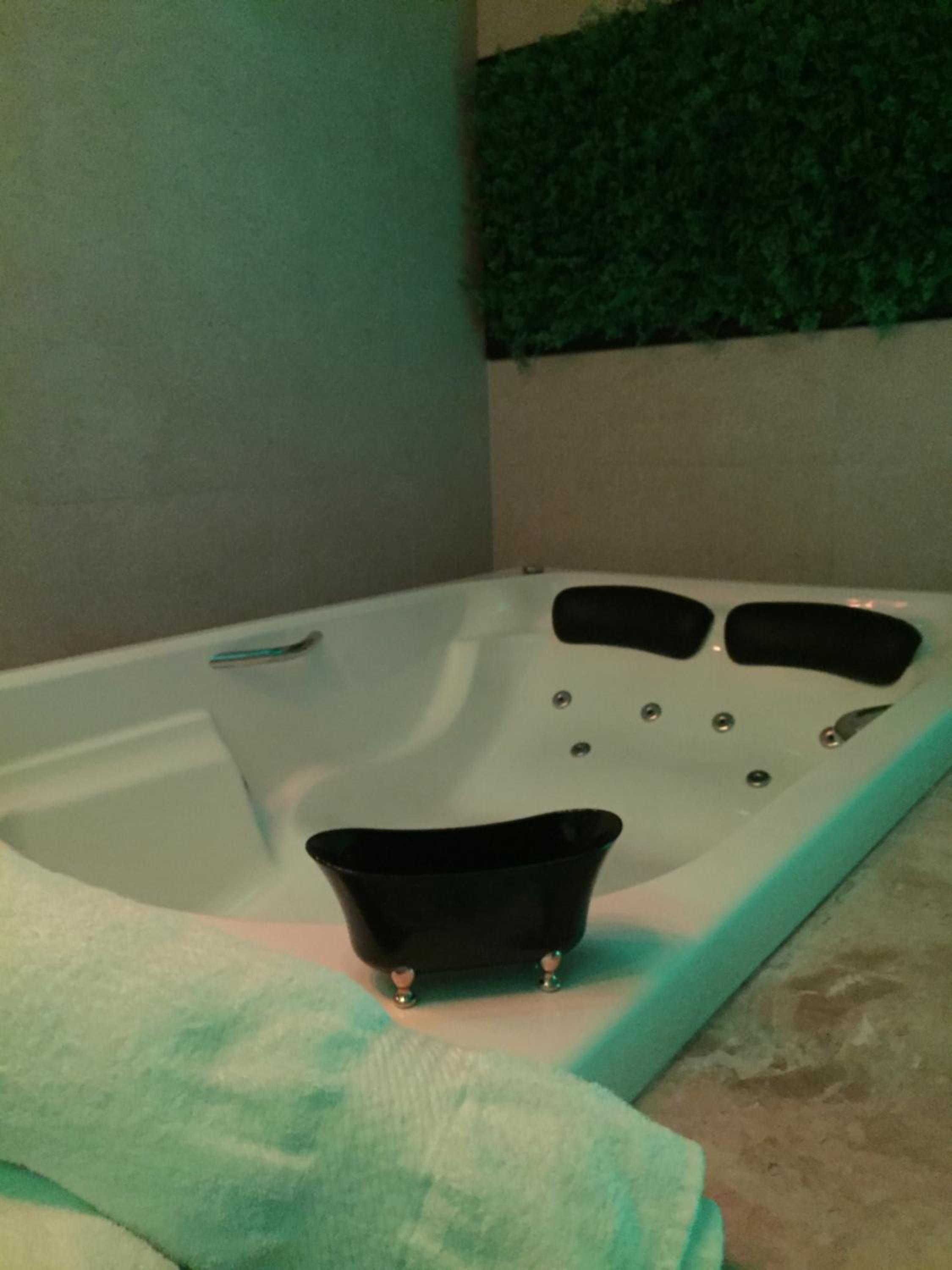 Jacuzzi