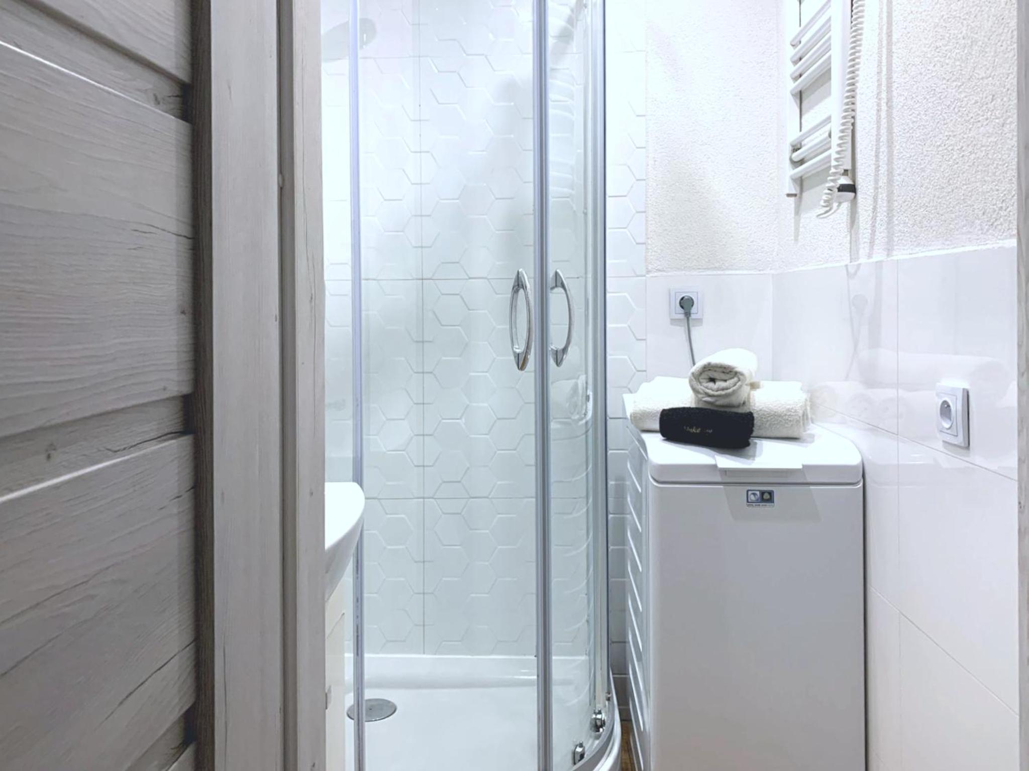 Cracow Best Location Apartment by Cozyplace view 4