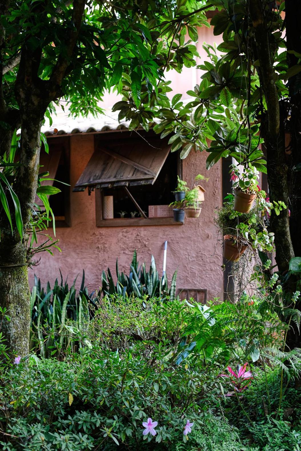 Tiô Isolda Artes & Hospedaria