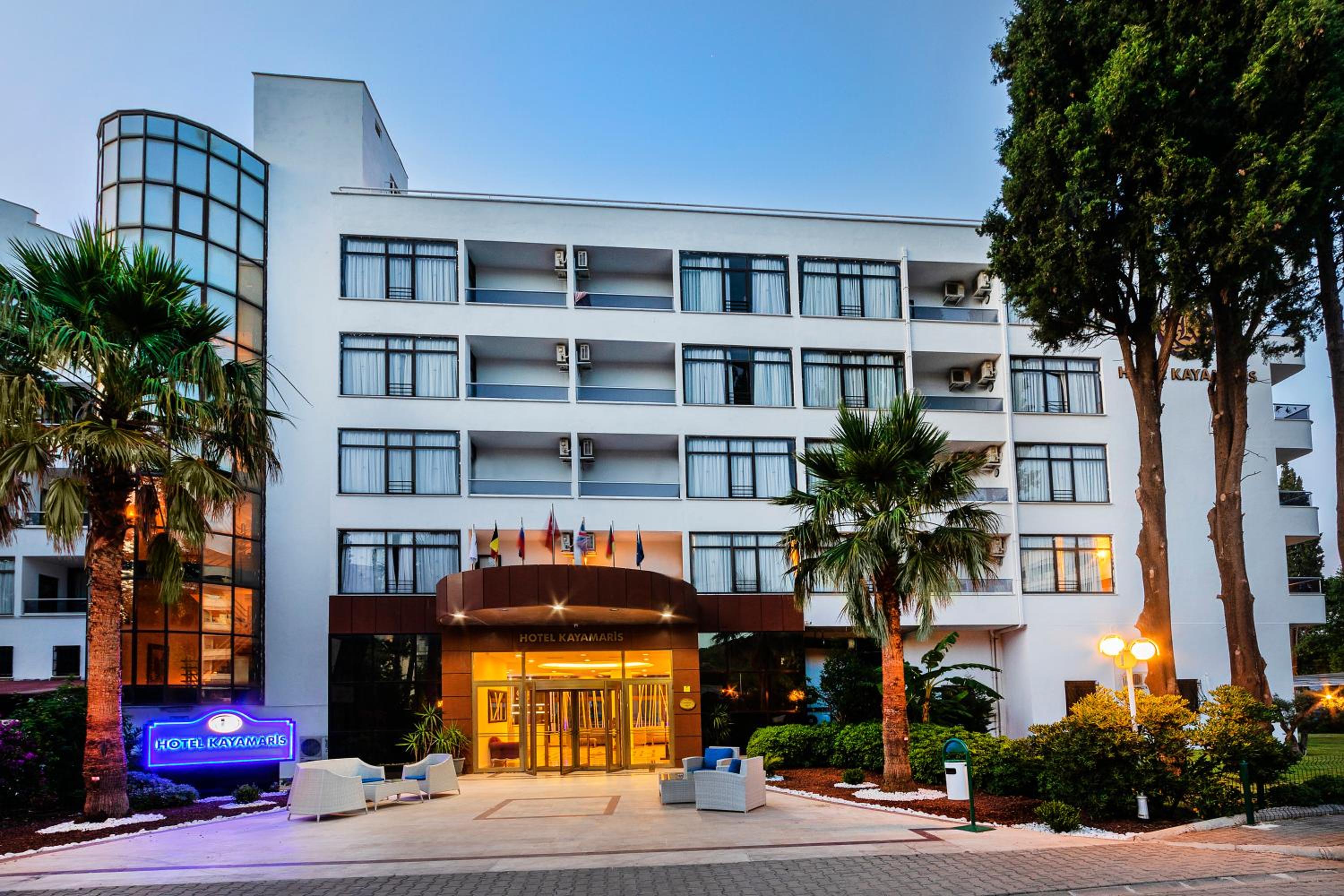 Hotel Kayamaris Hotel - Image 1