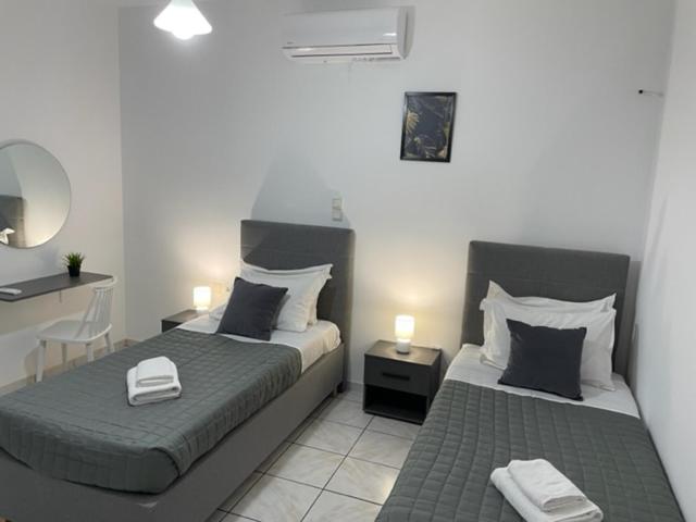 Manolis Apartments