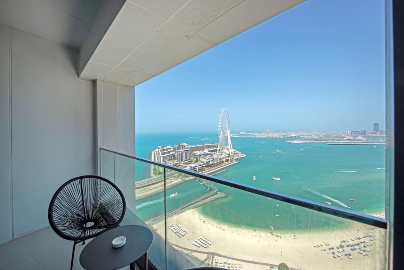 Exceptional high floor 3bed apartment by Suiteable photo 5