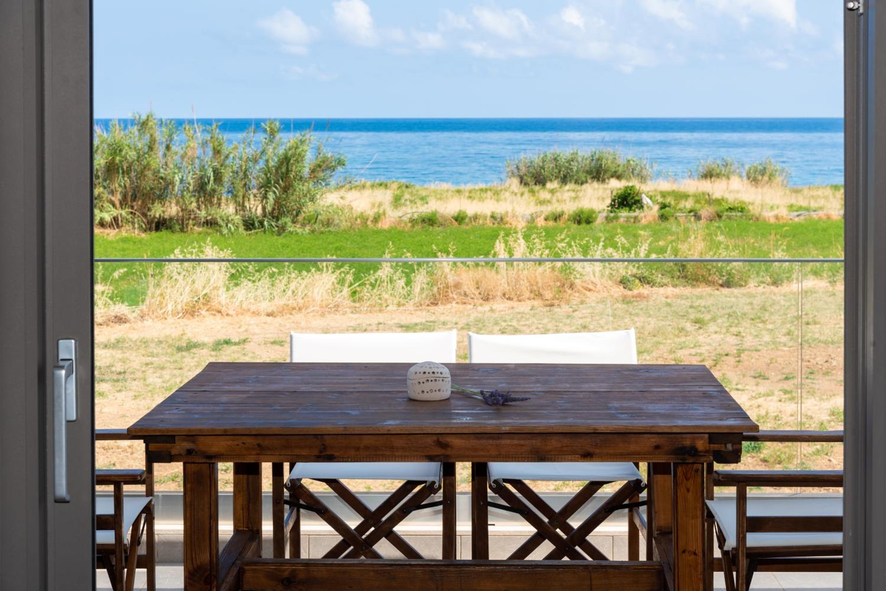 Seafront Villa Blue Agave photo 5