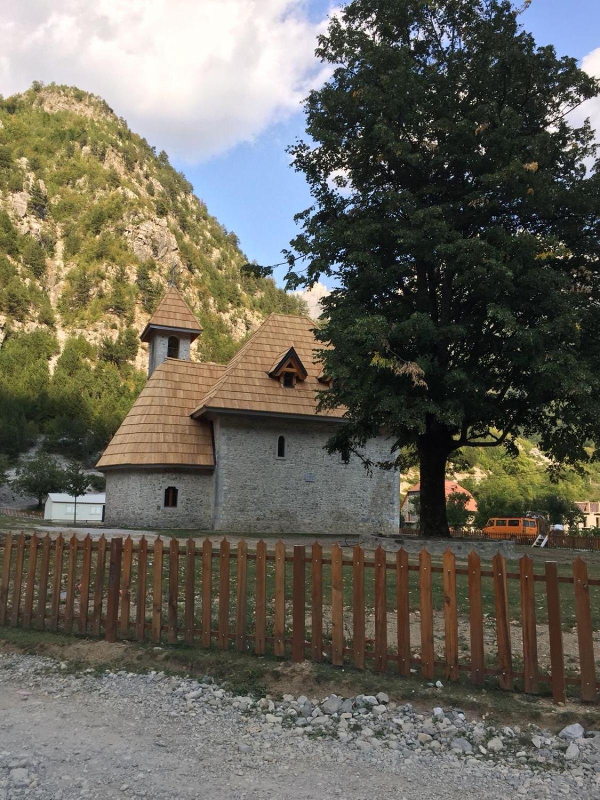 Bujtina Pllumi Theth
