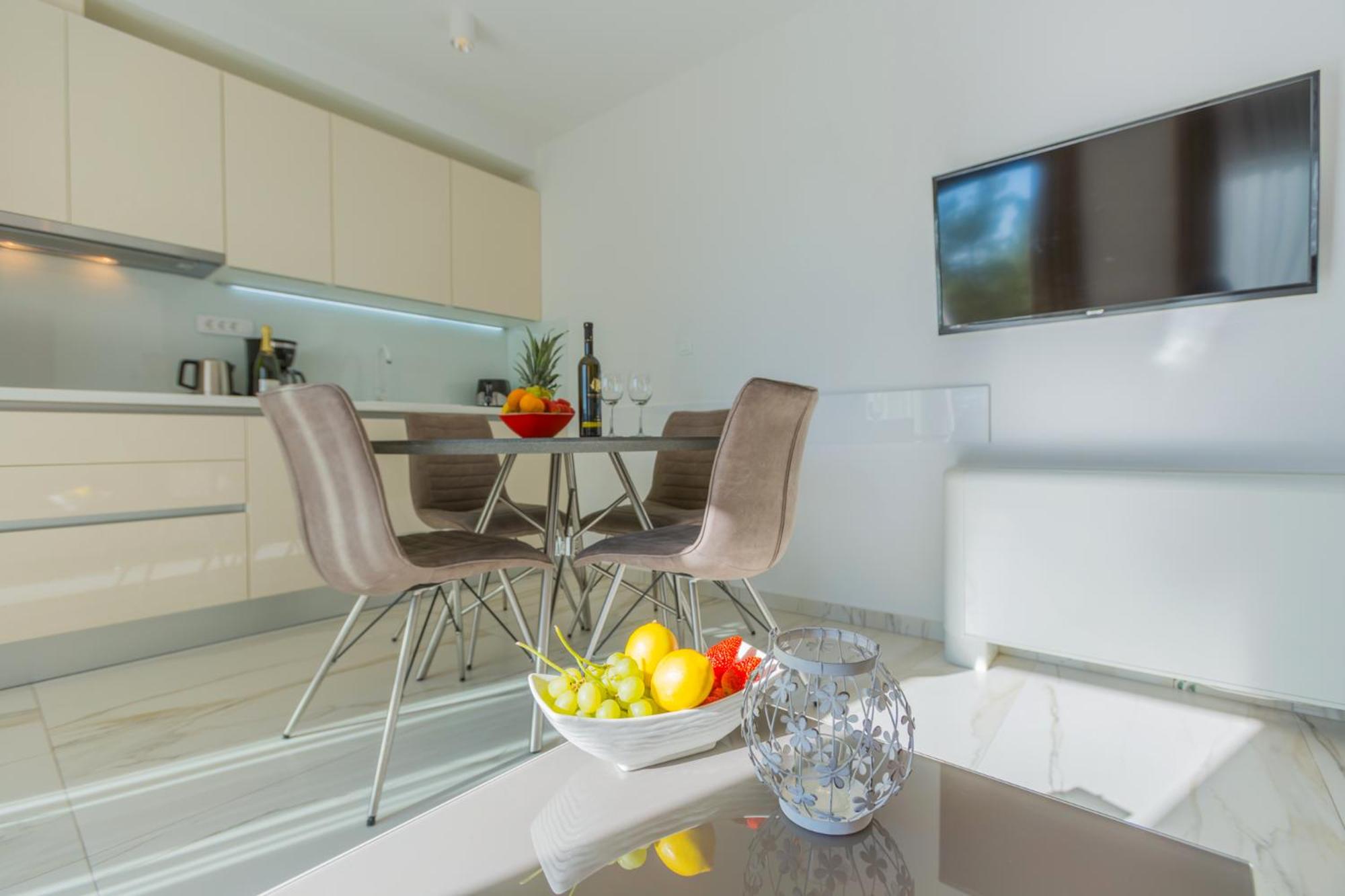 Villa Allegra Luxury Apartments view 4