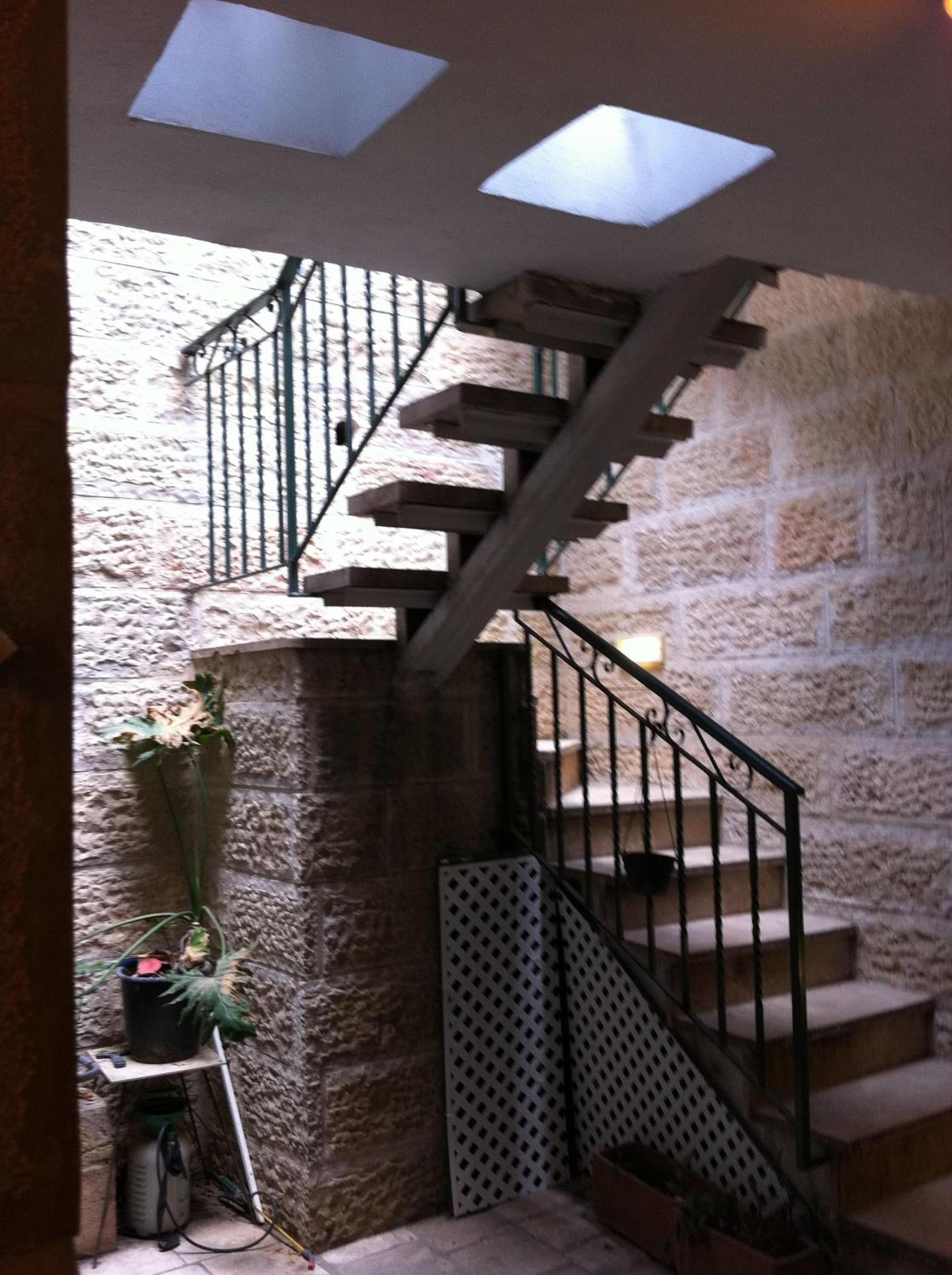 Photo 44