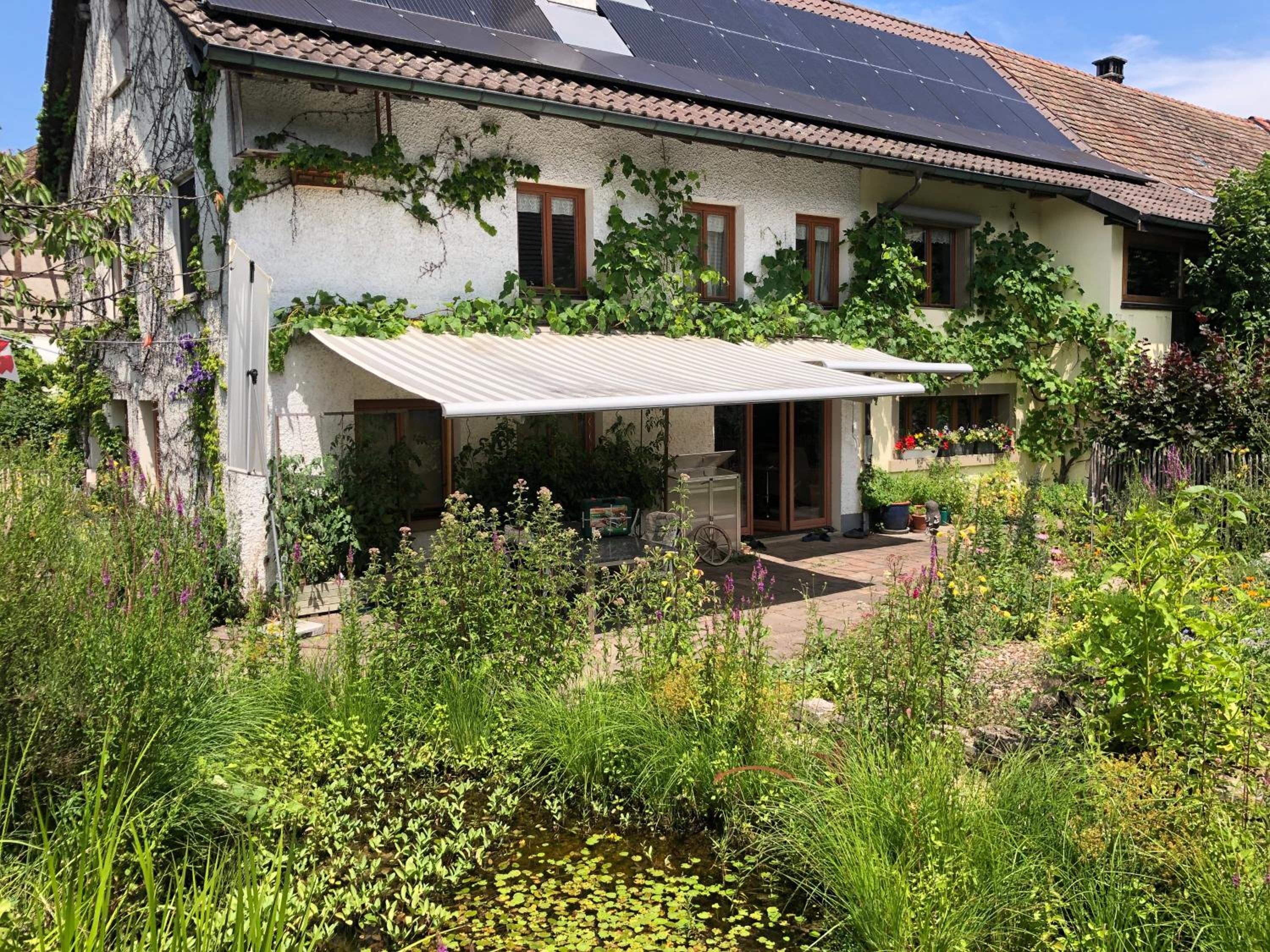 Ferienhaus mit Naturgarten