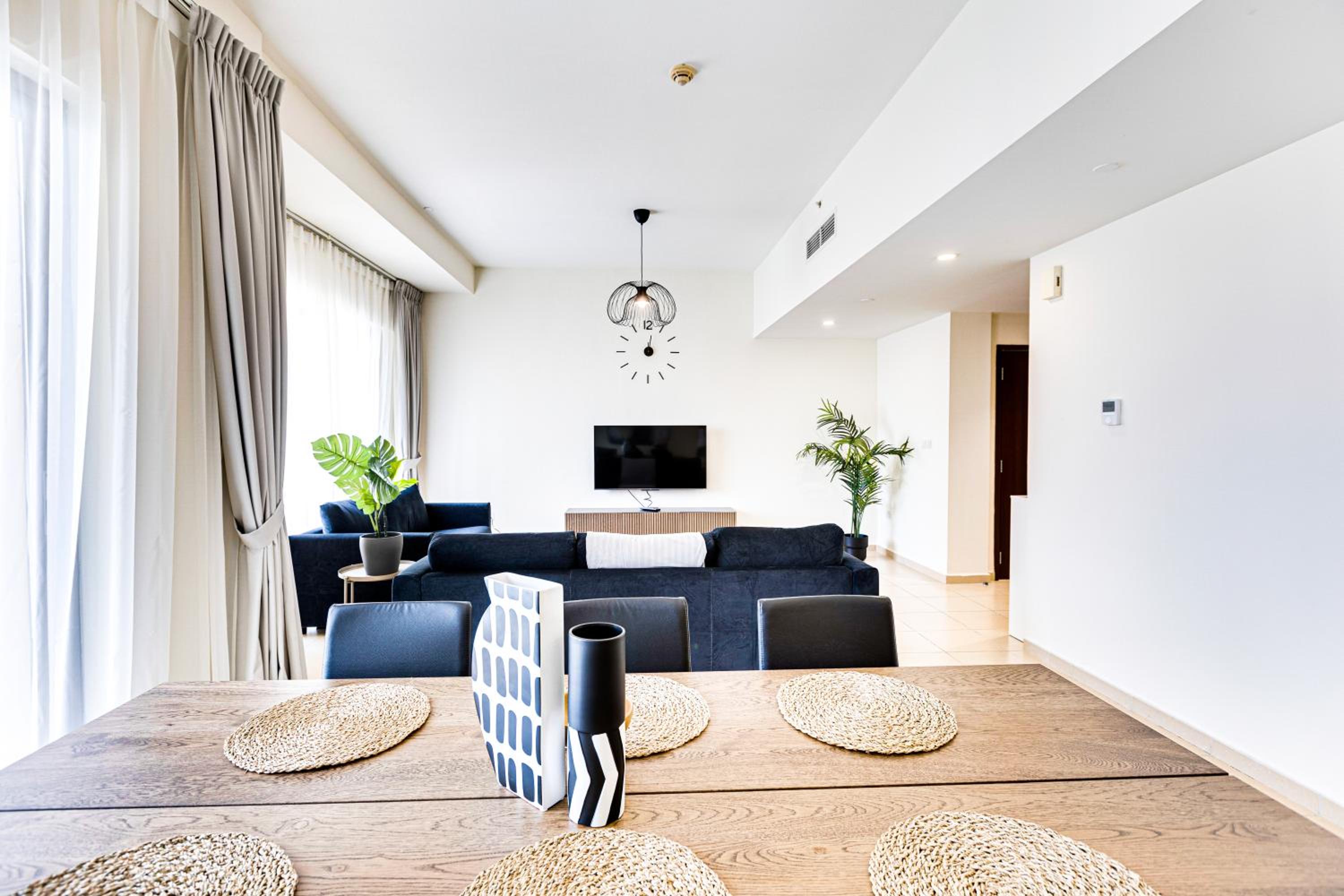 Wonderful apartment near The Beach Sadaf JBR