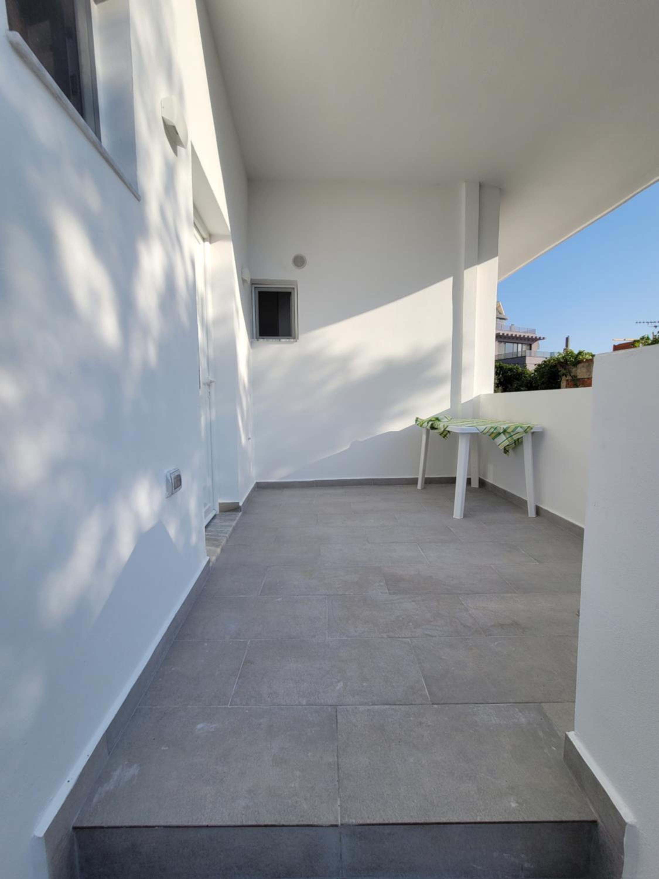 M&J Home