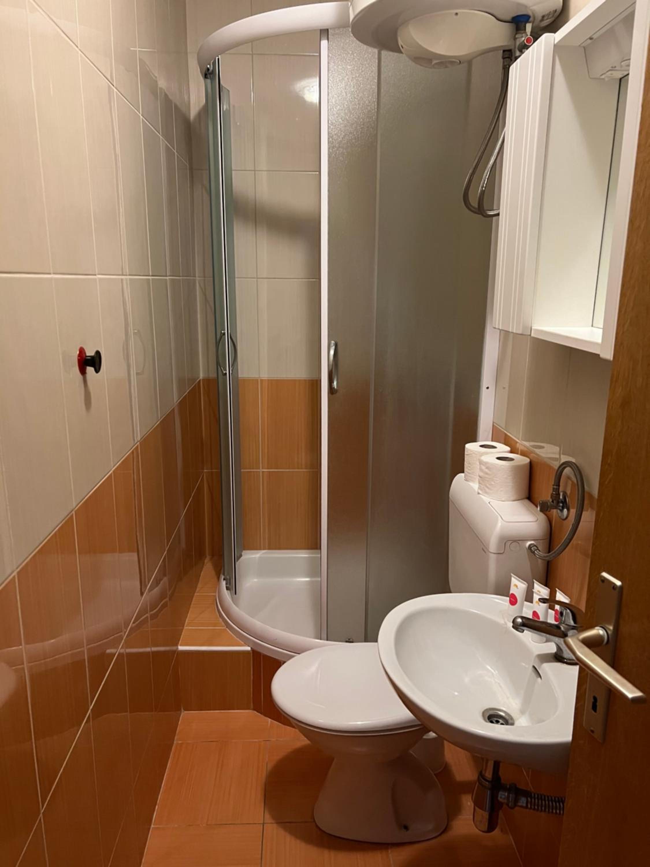 Photo 19