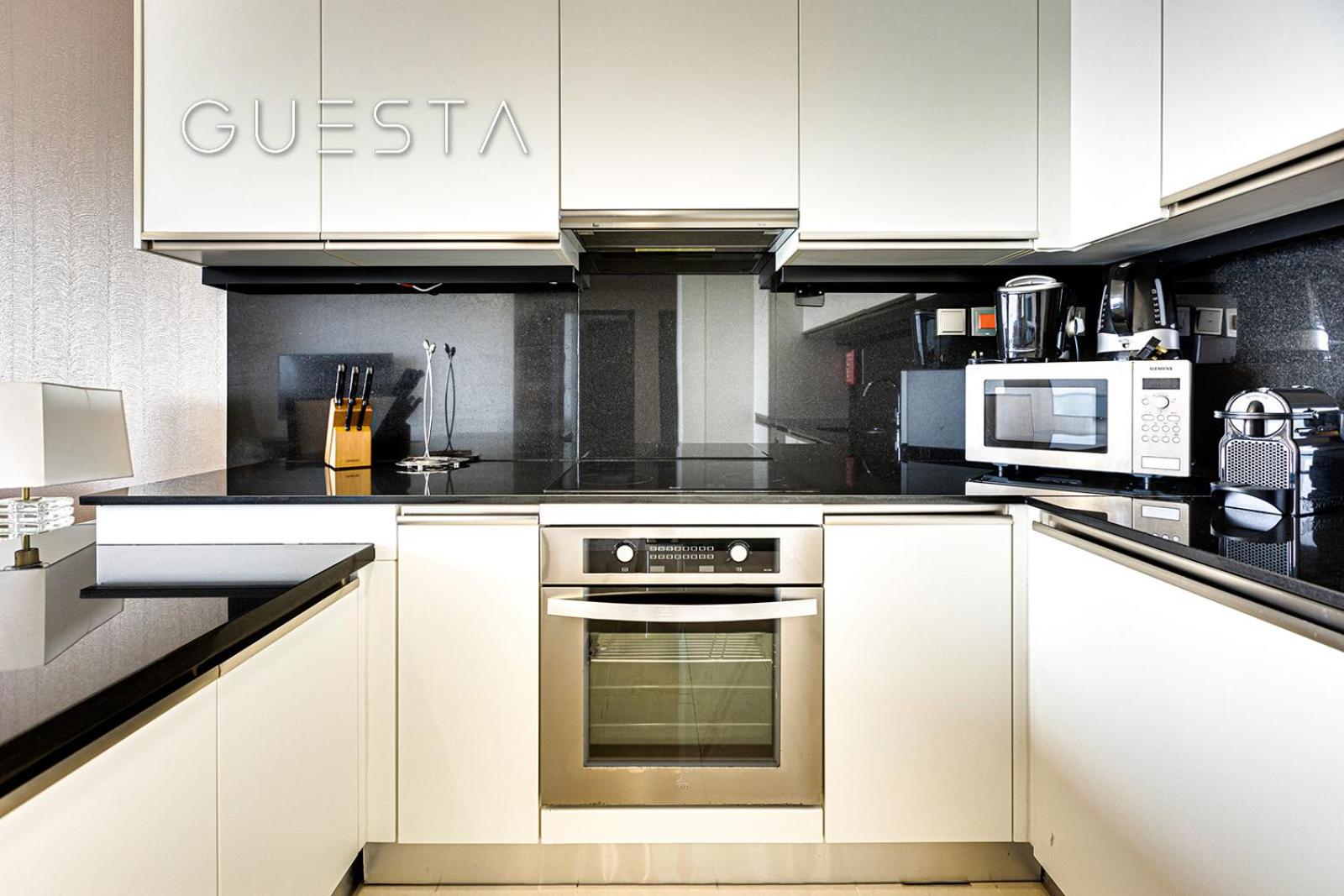Address Marina Mall Apartments, Dubai Marina
