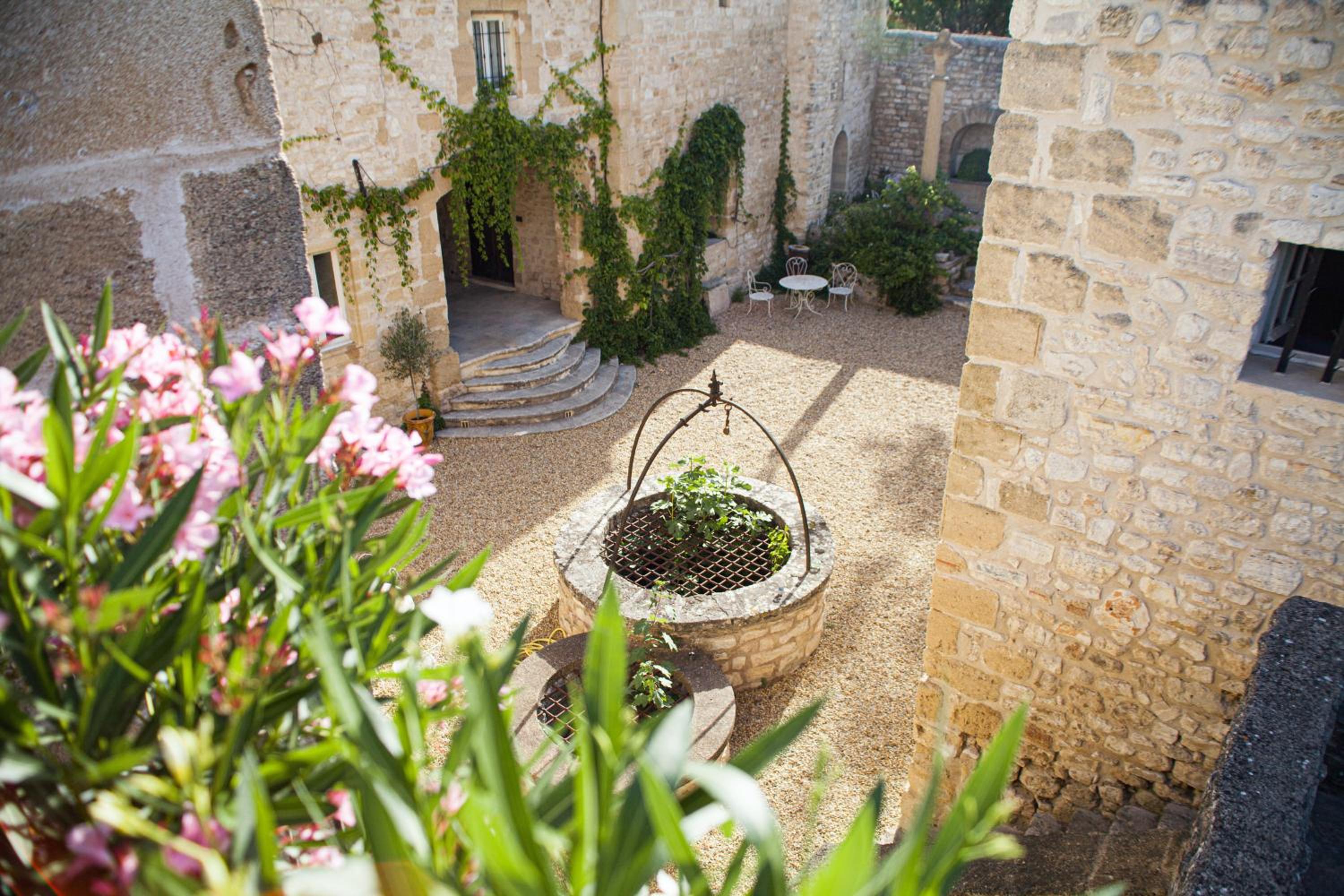 Prieuré Notre-Dame de Conil - 12e siècle view 2