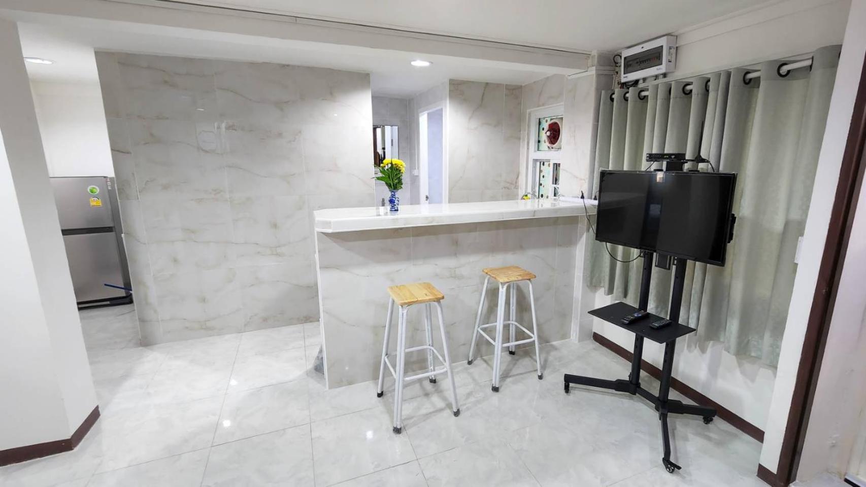 APARTMENT A4 DINDAENG