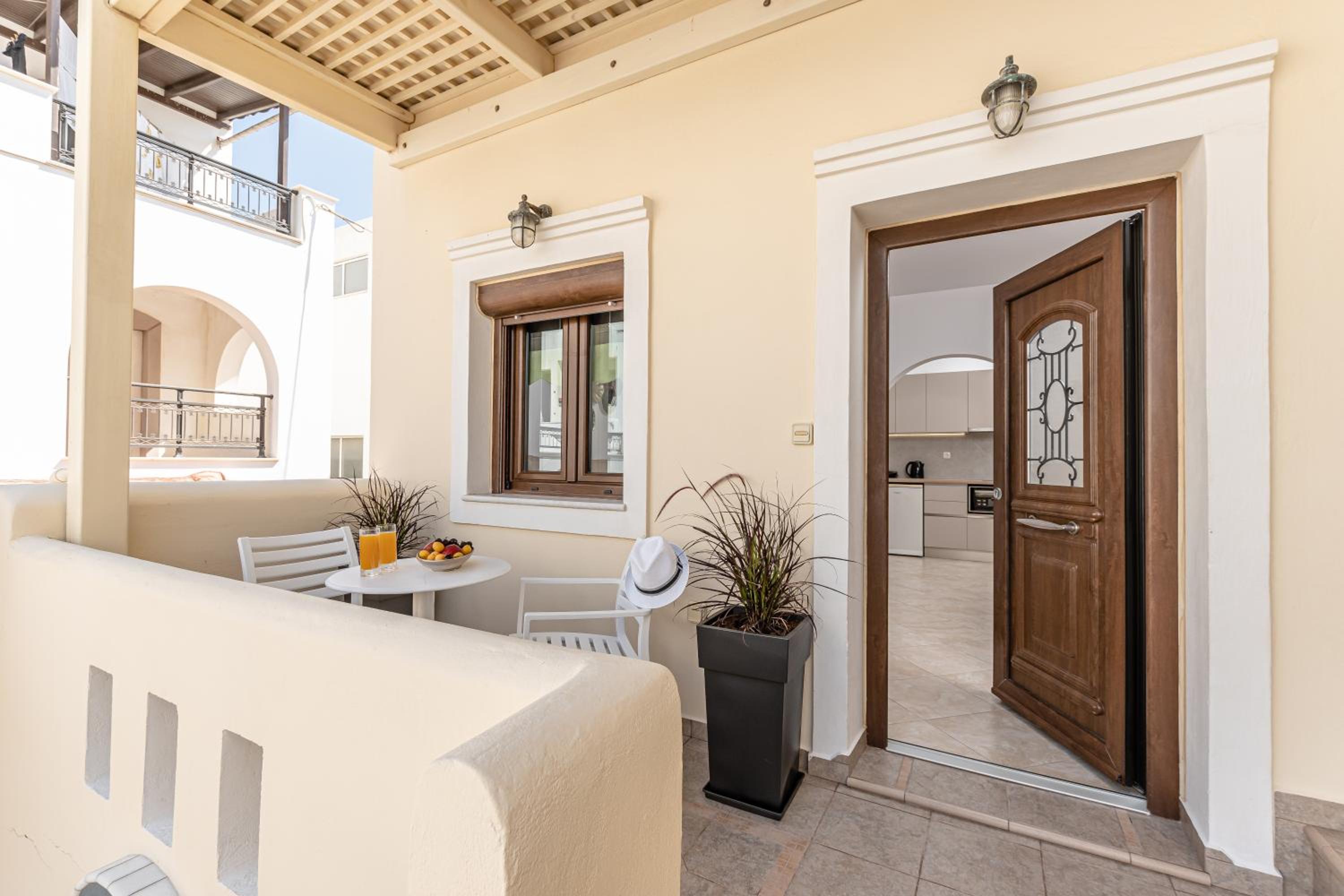 Sweet Harmony photo 2