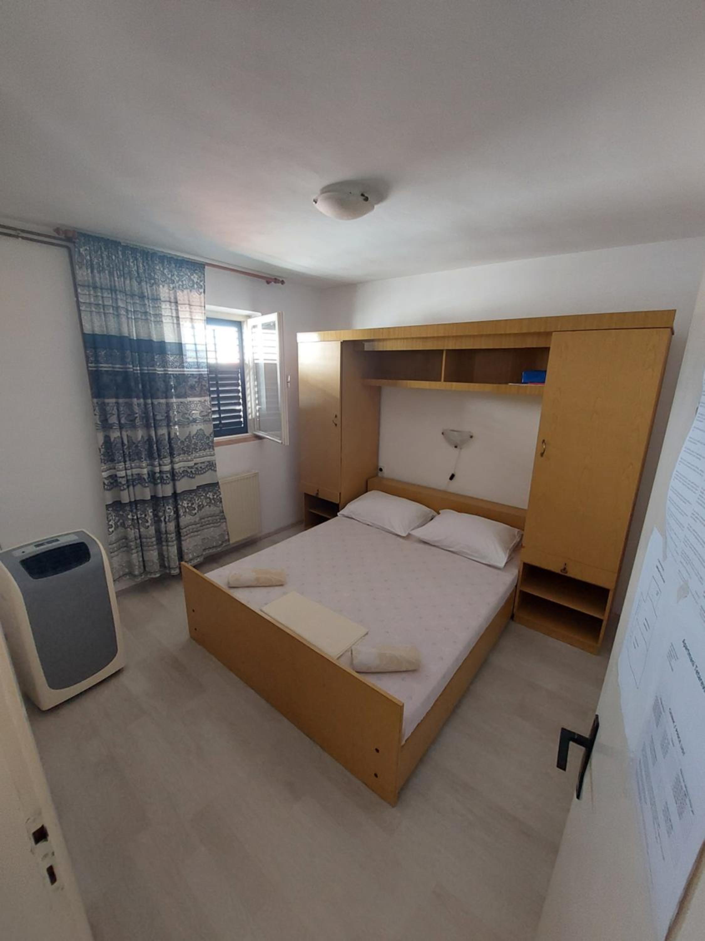 Apartments Dražica