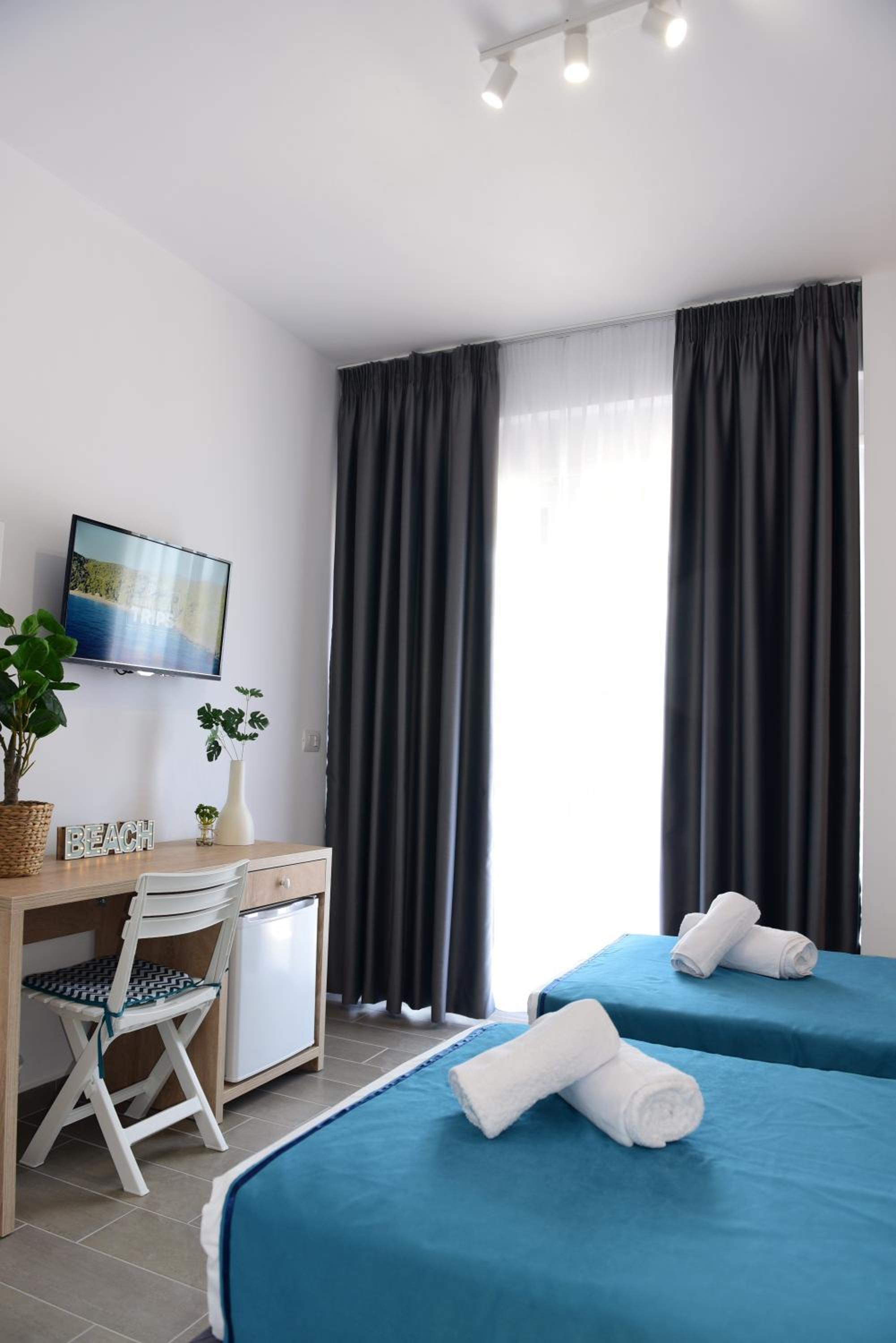 Amar Rooms