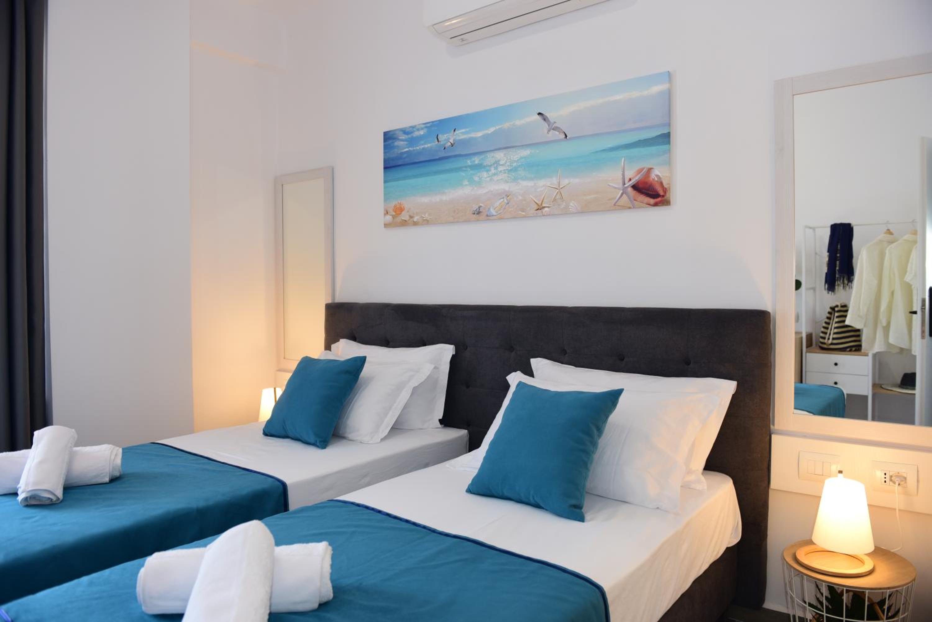 Amar Rooms