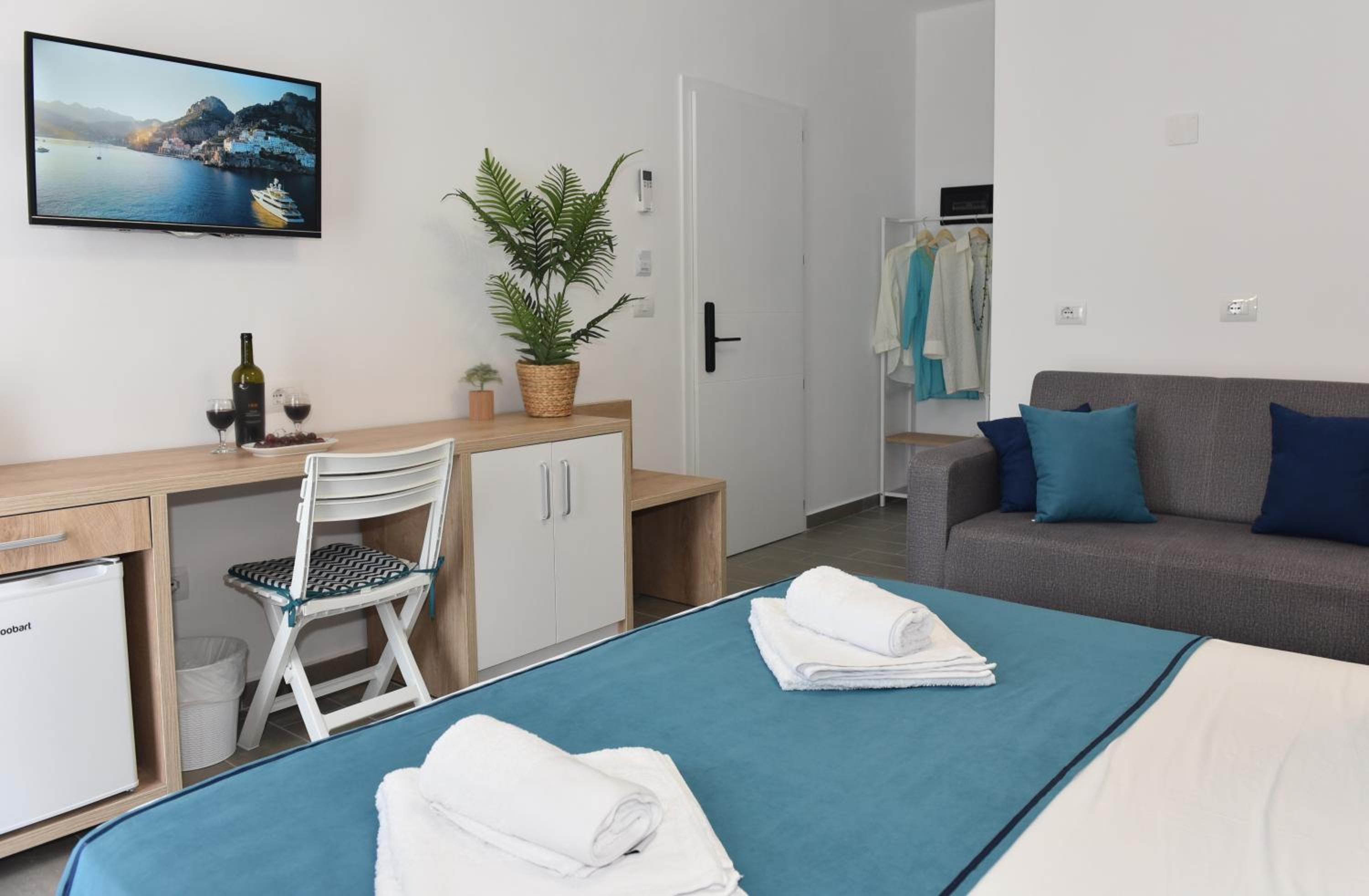 Amar Rooms