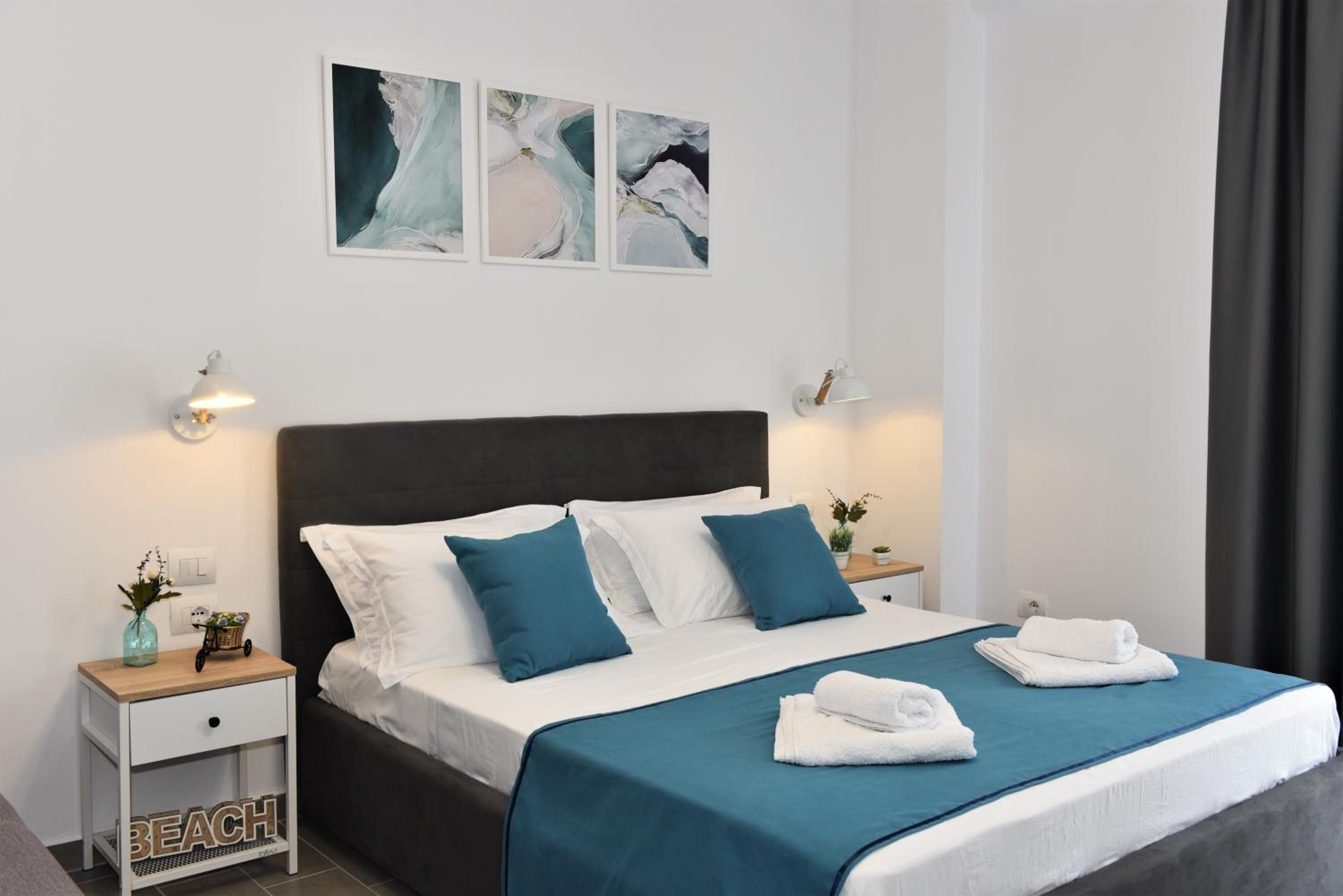 Amar Rooms