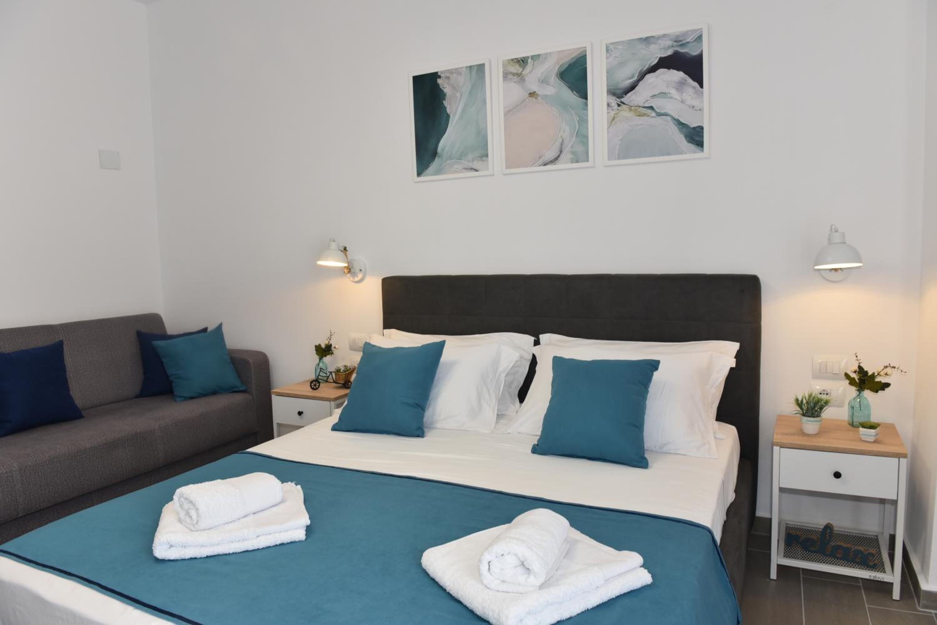 Amar Rooms