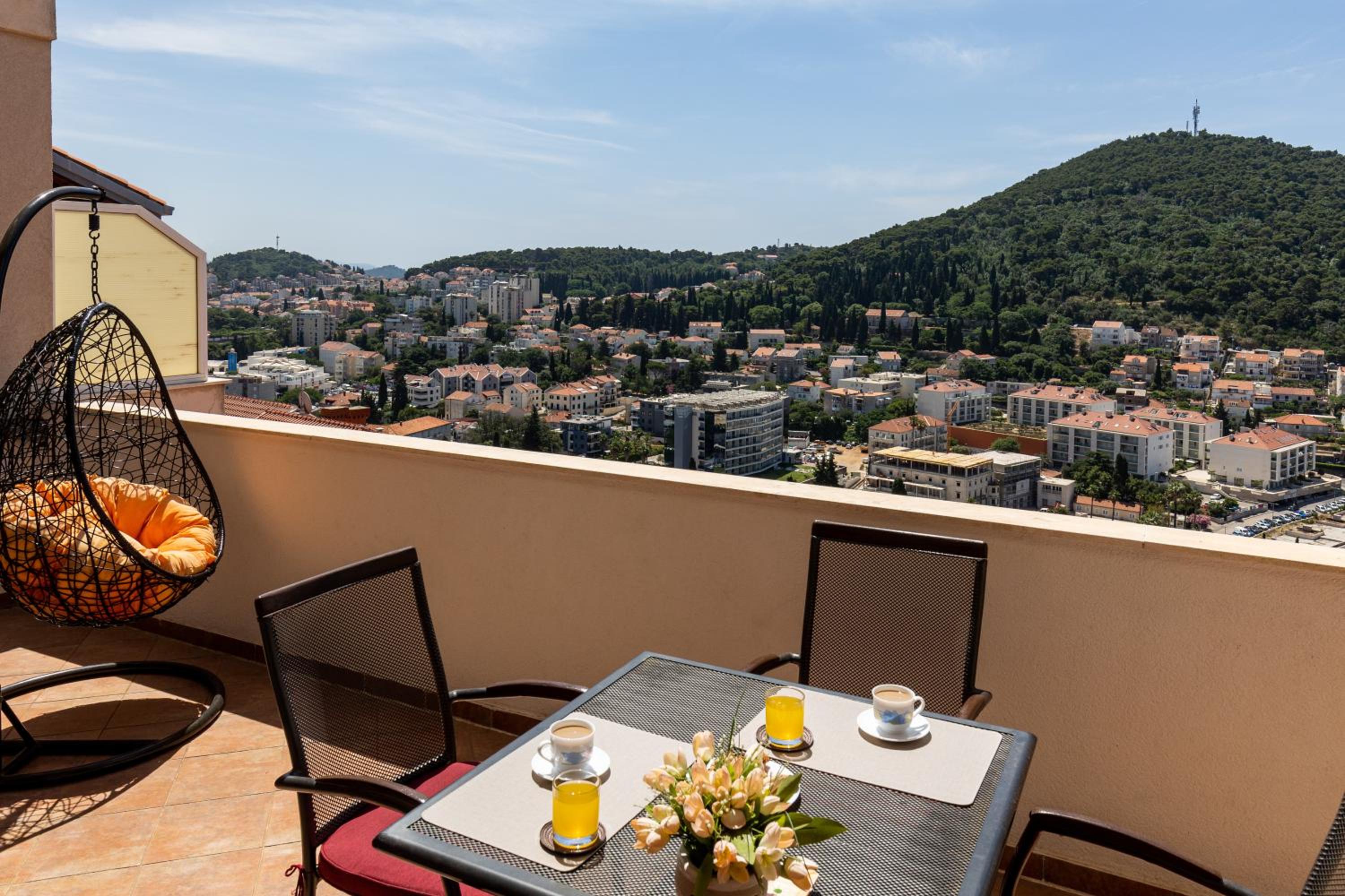 Apartment Sensational View