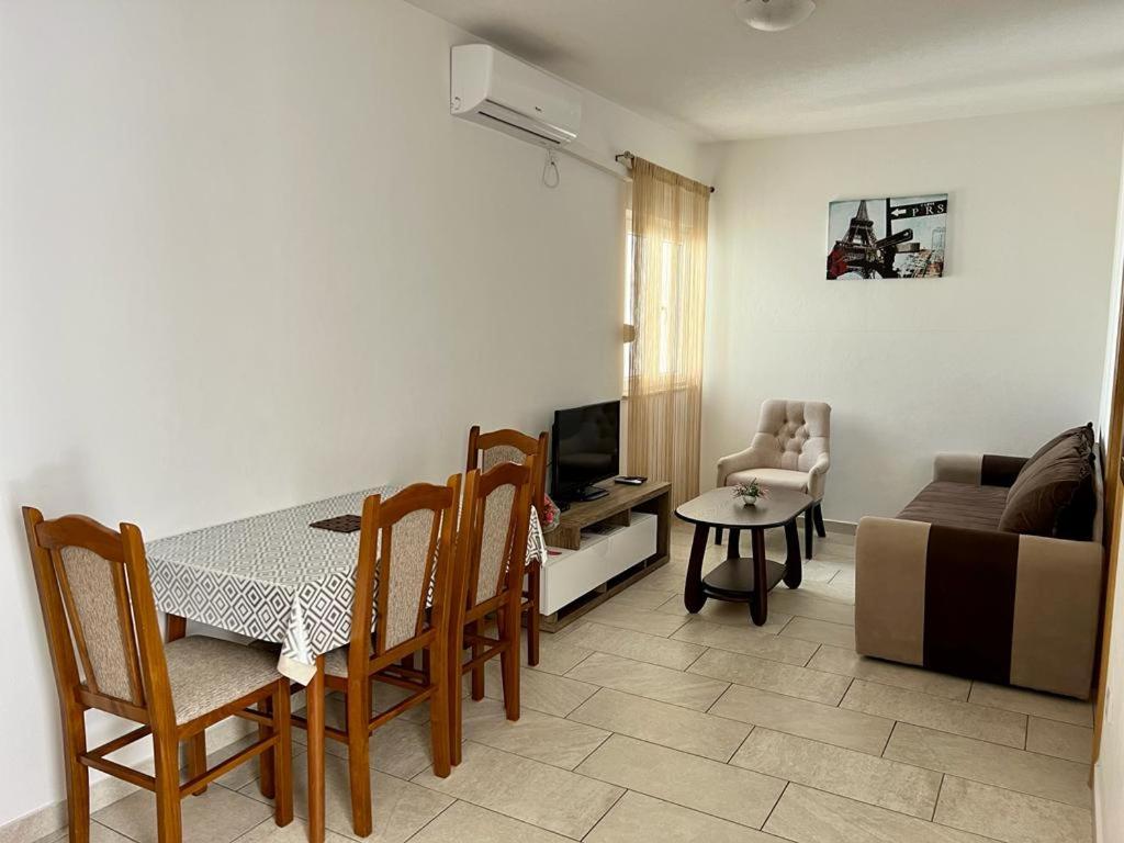 Apartments Obad