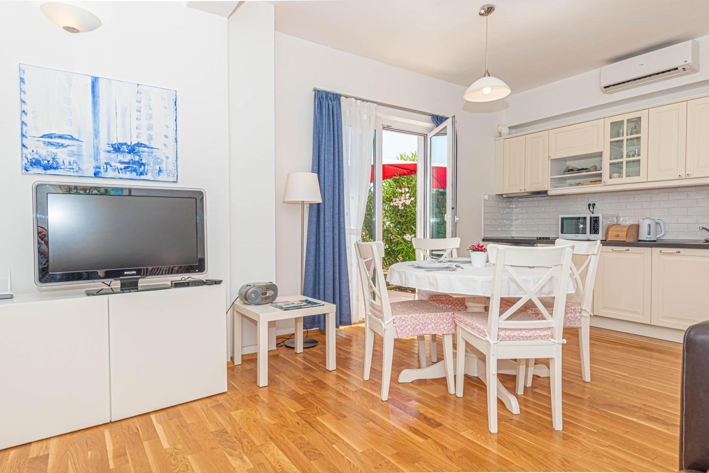 Apartments Villa Tribunj