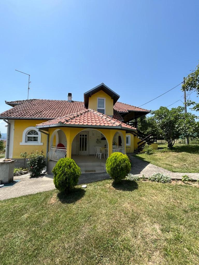 Photo 10
