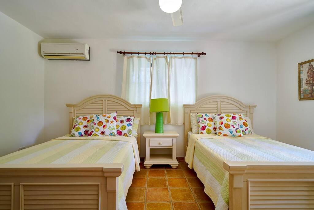Fantastic Harmony Beach Villa in El Portillo